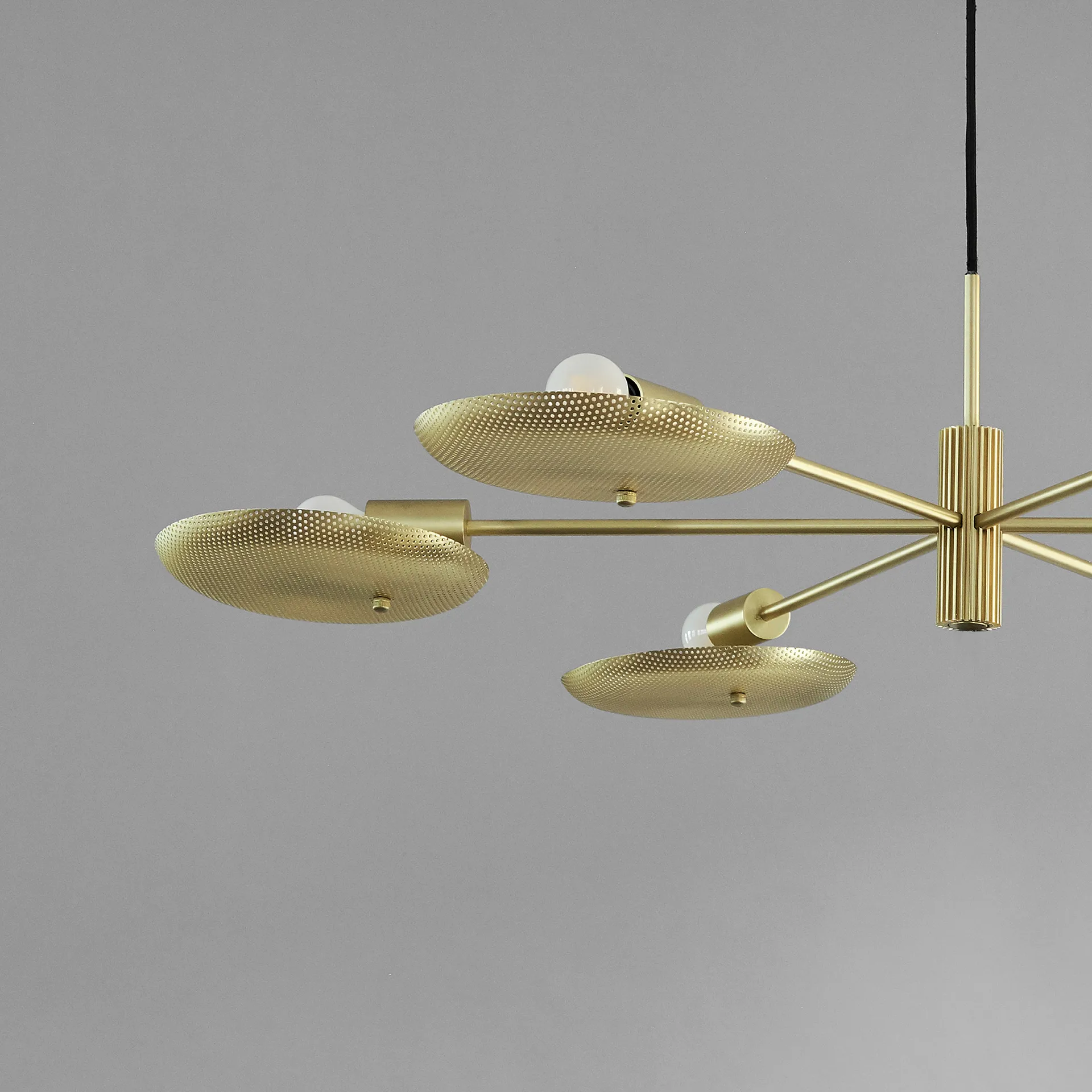 Papillion takkrona perforerad, Mässing 101 Copenhagen