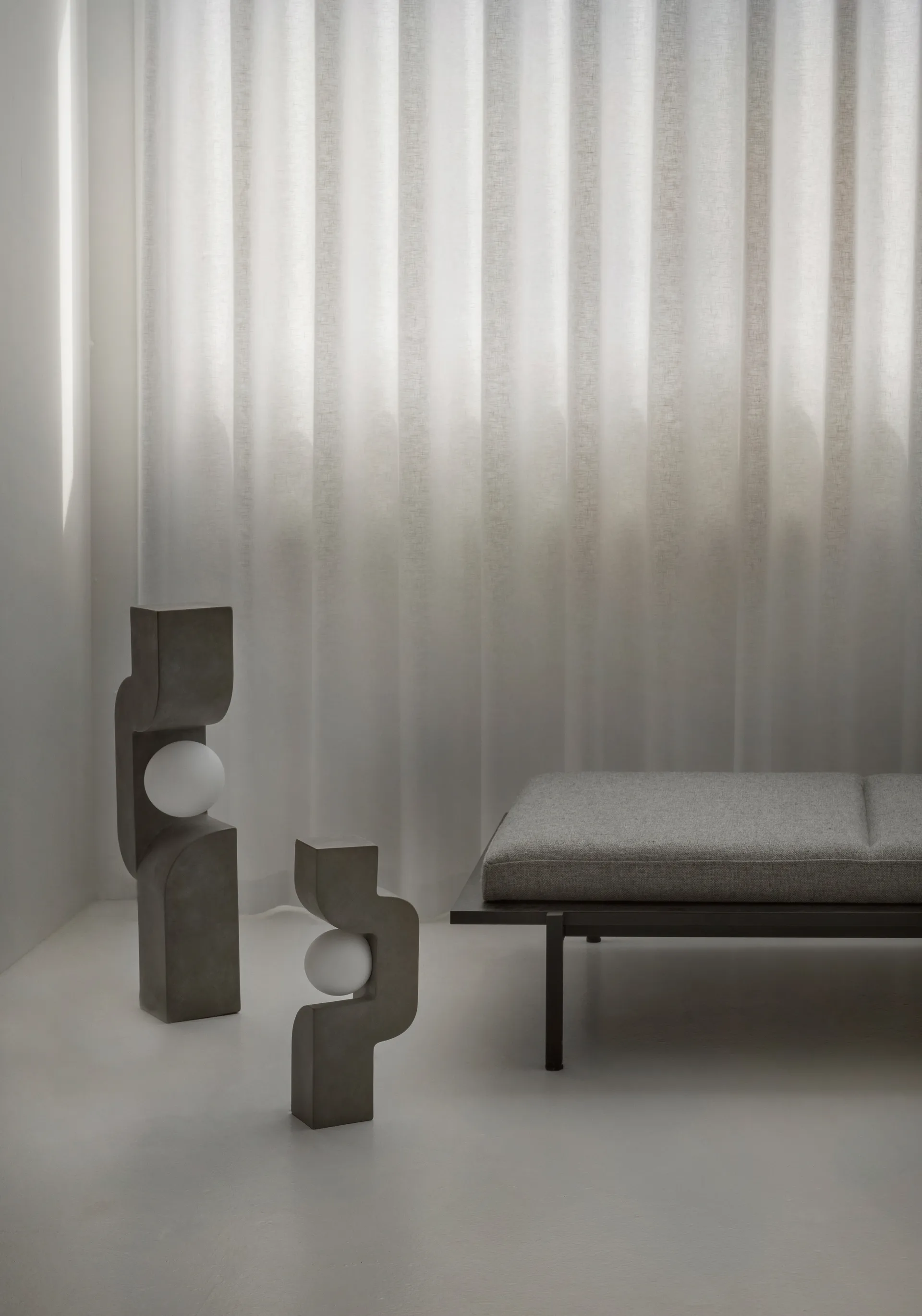 Sitting Man lampa Dark grey, 16x42,5 cm 101 Copenhagen