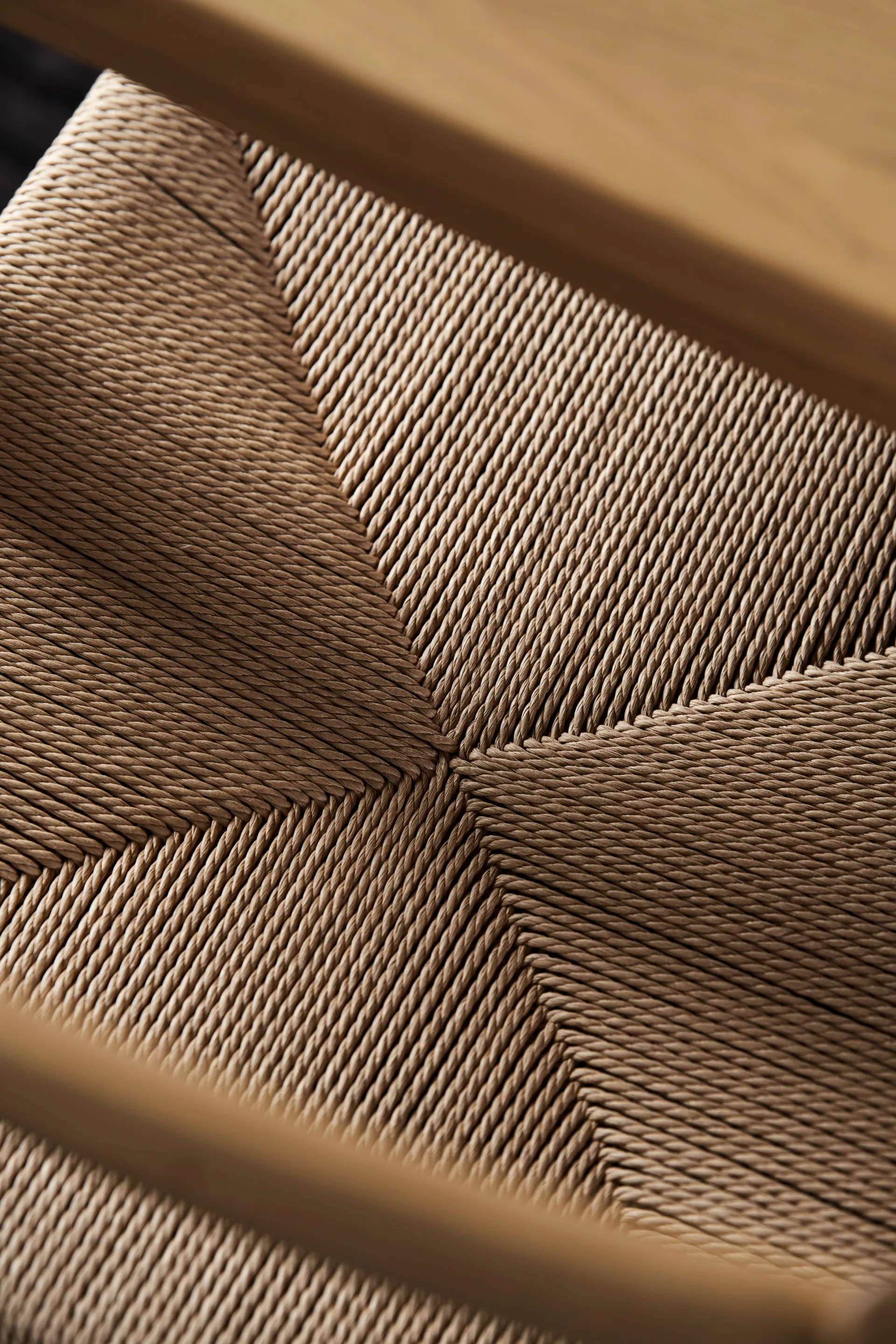 Fridhem matstol, Lackad ek-naturflätad, 2-pack 1898