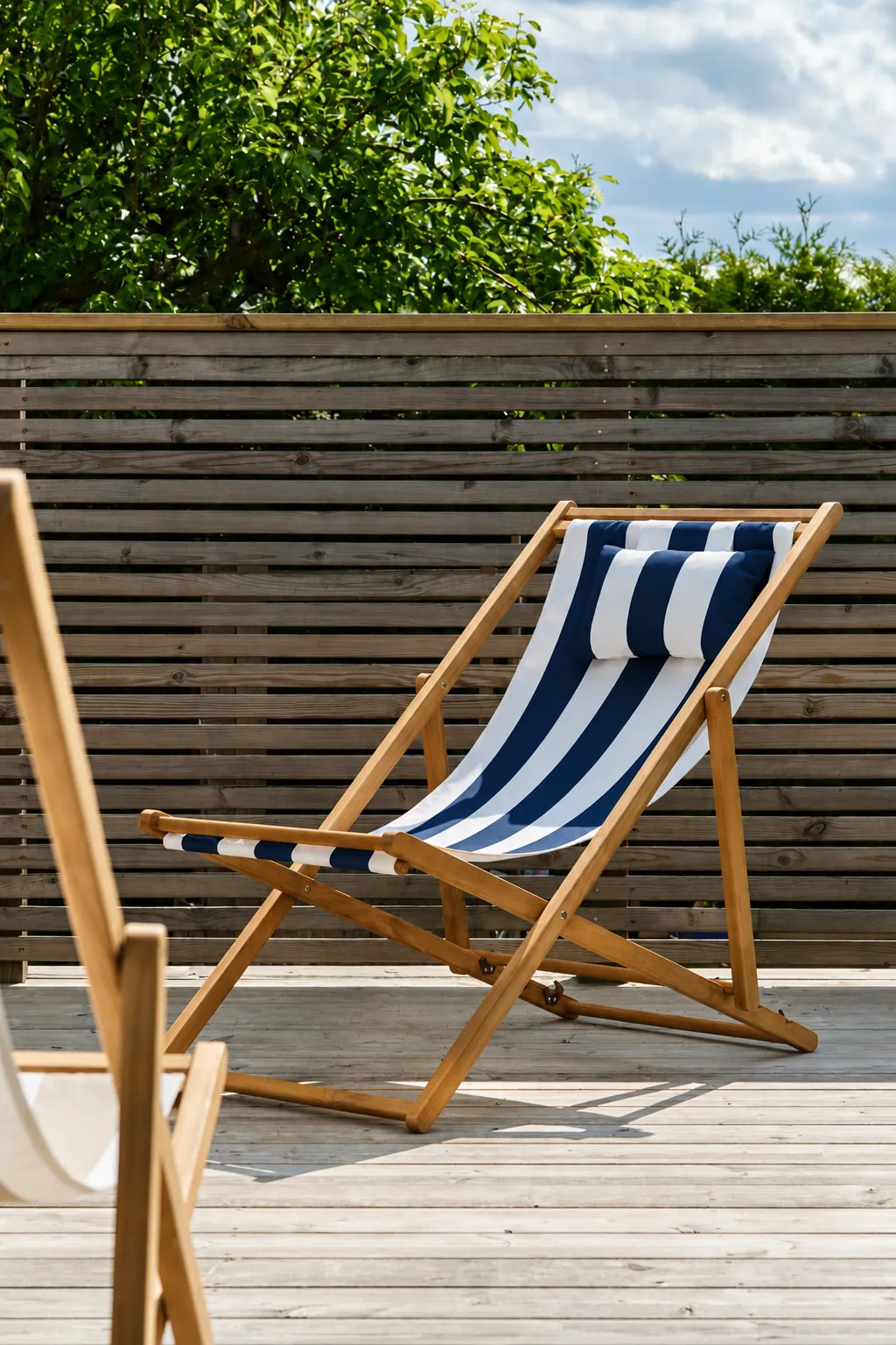 Lyckesand solstol, Teak-blue 1898