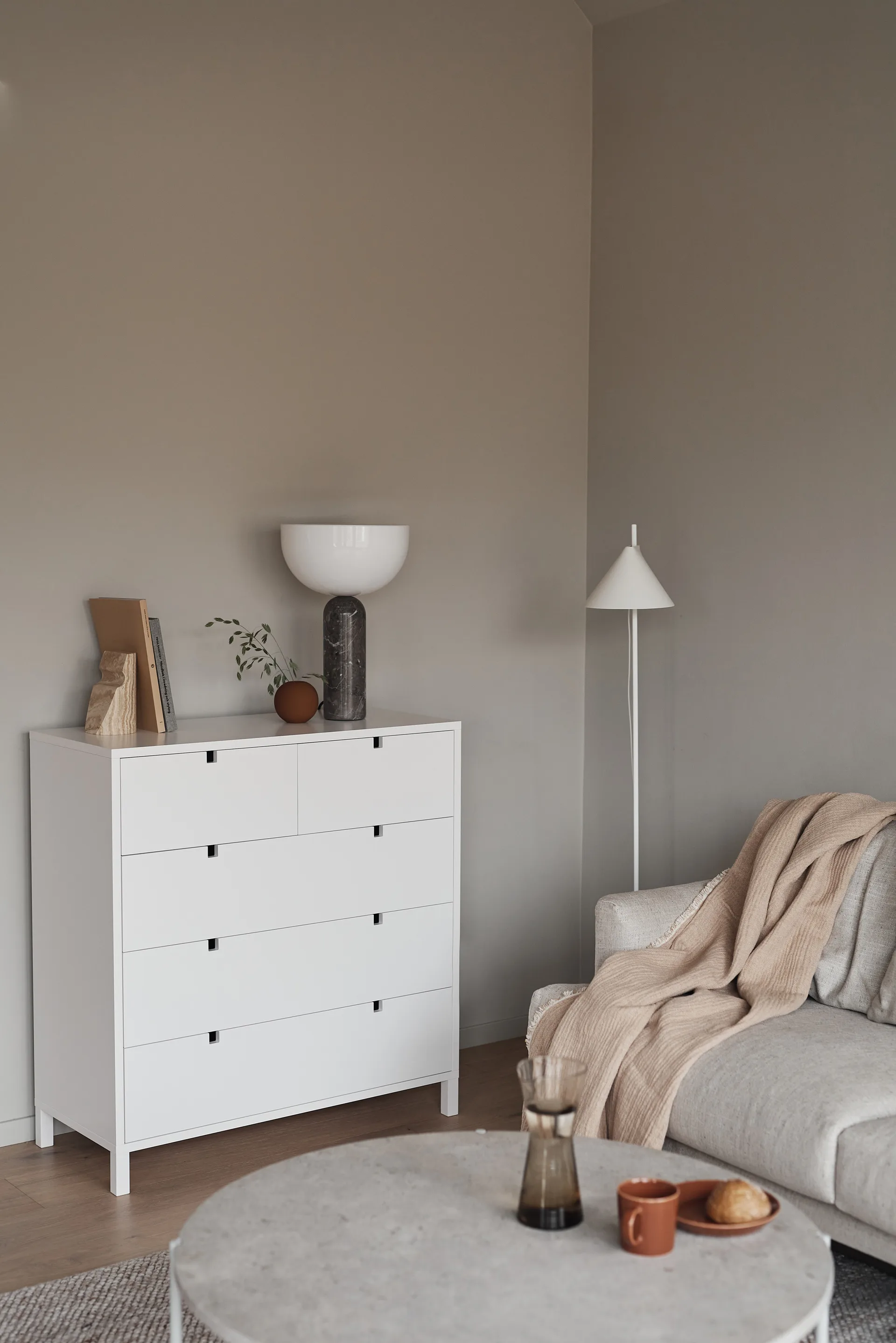 Square byrå 2+3 lådor, Vit 1898