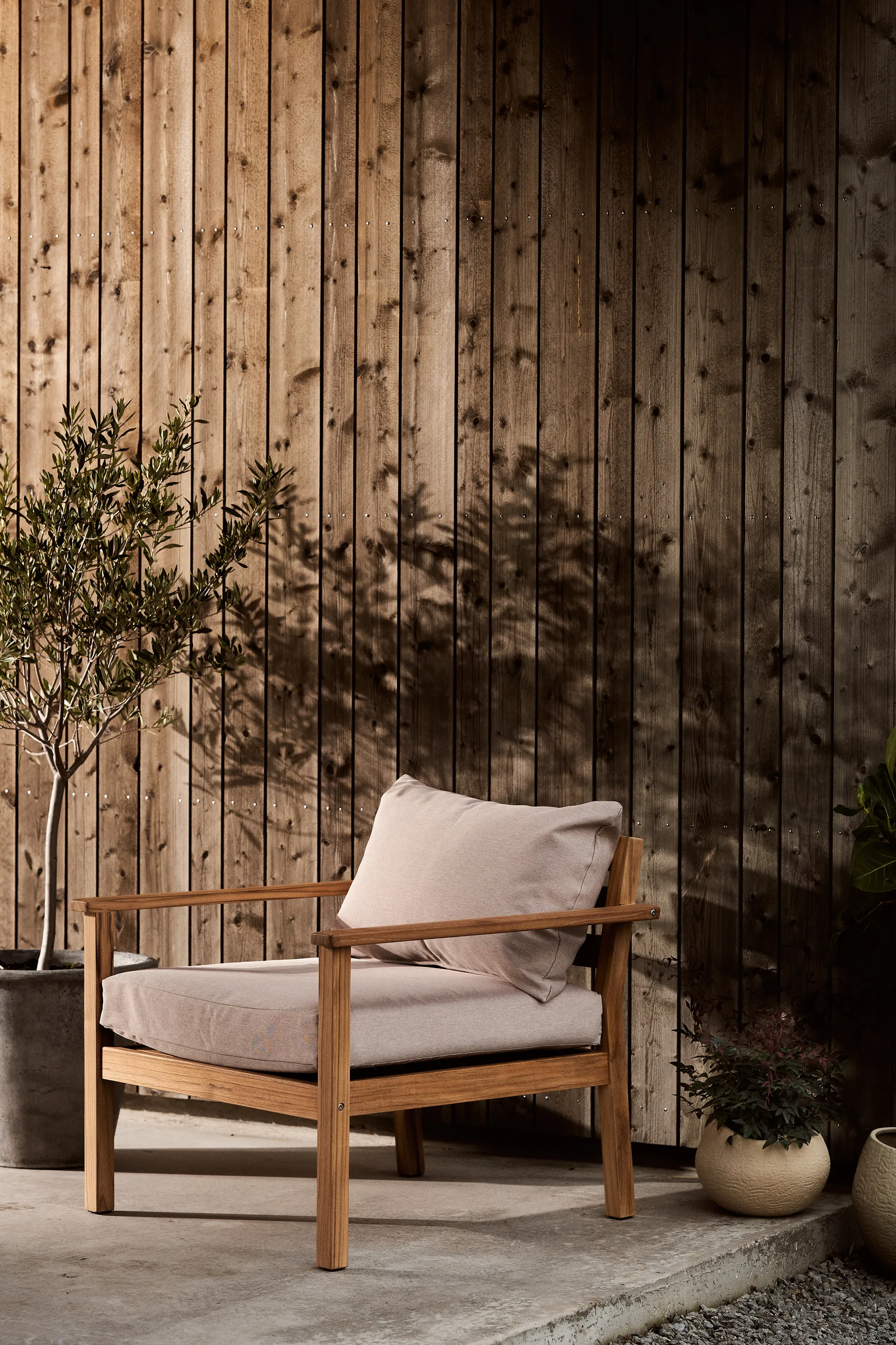 Stockaryd loungefåtölj, Mörkgrå 1898