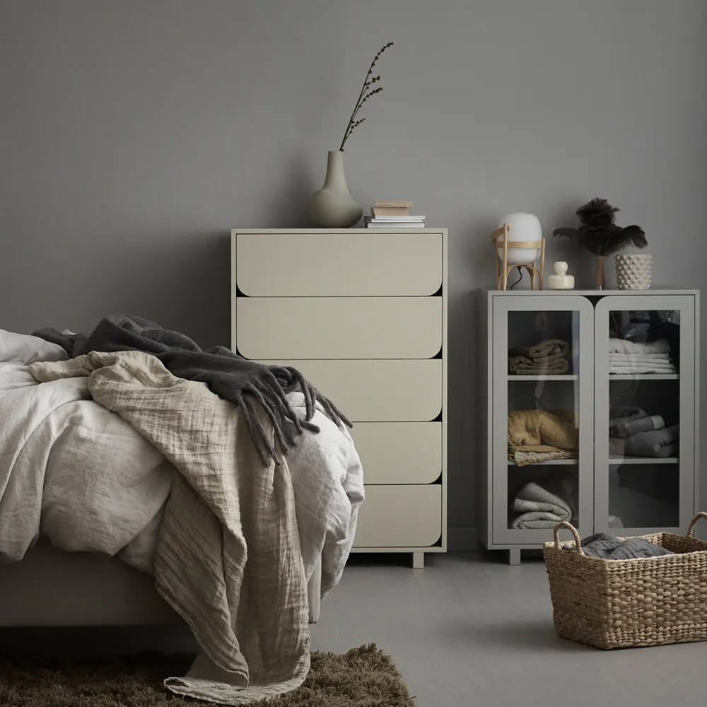 Vidja byrå 5 lådor, Sand 1898