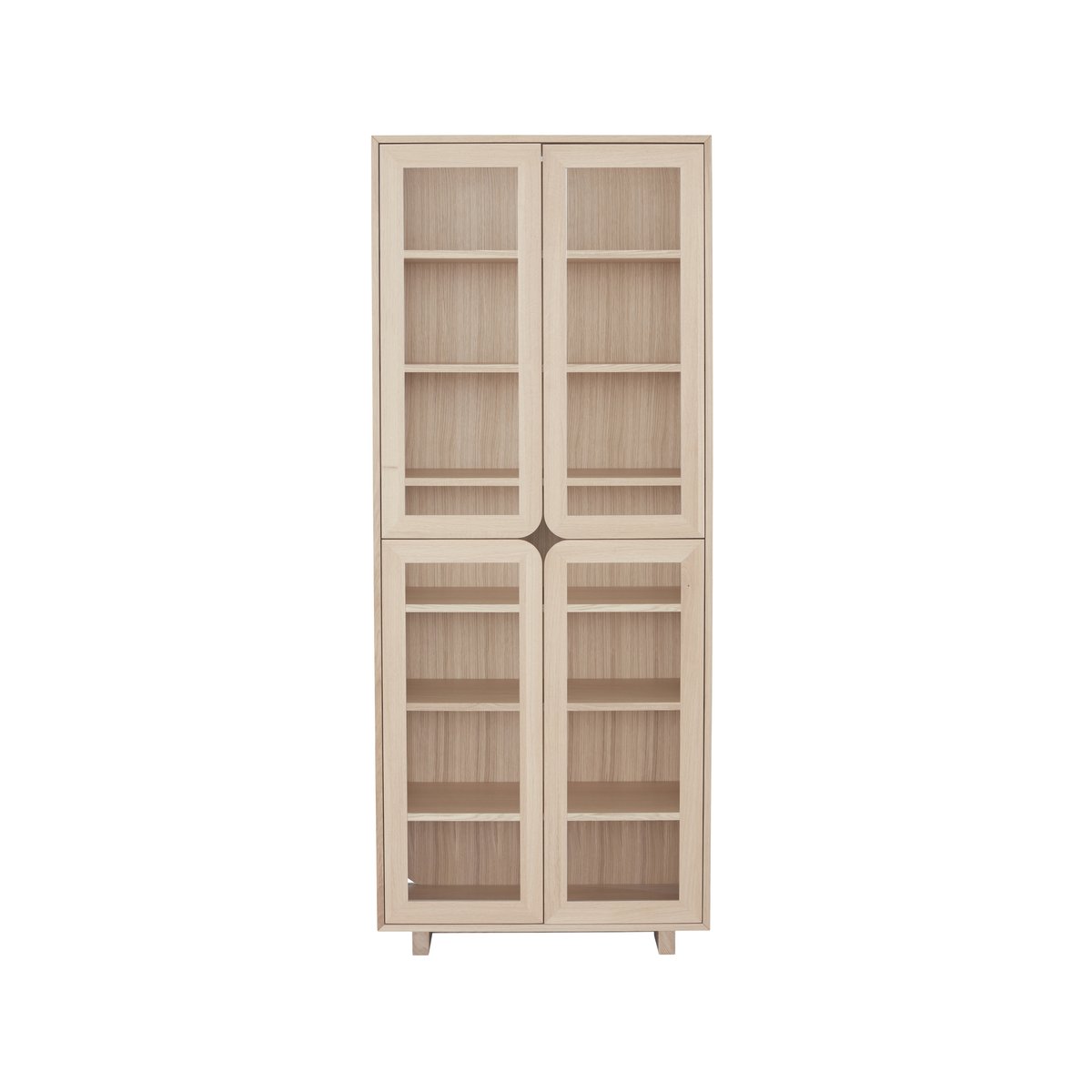 1898 Vidja högt vitrinskåp ek vitpigment klarlack | Skandinavisk Design | Skåp & Vitrinskåp | Beige