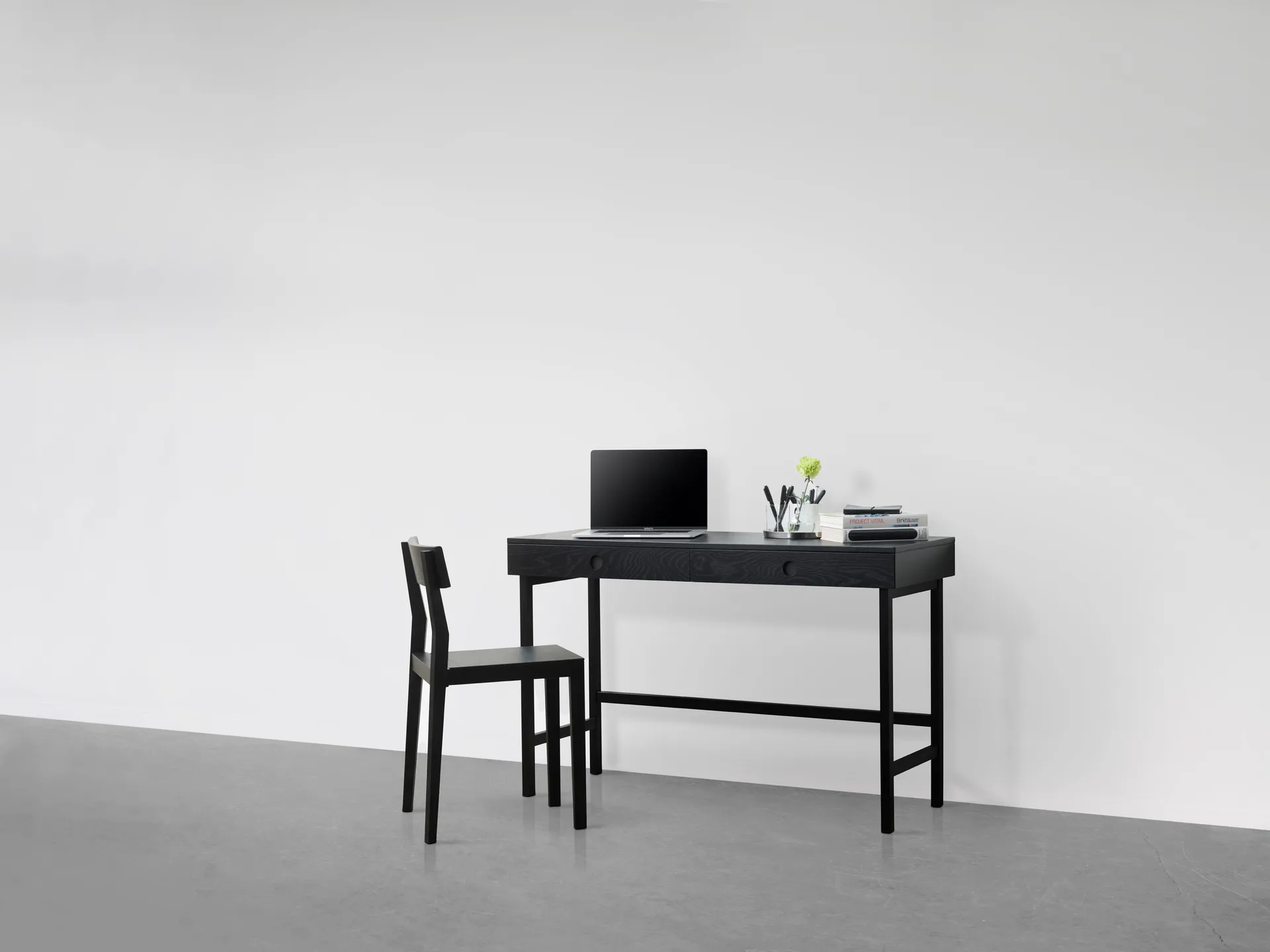 Mind skrivbord, Svartbetsad ek, 118x74x44 cm A2