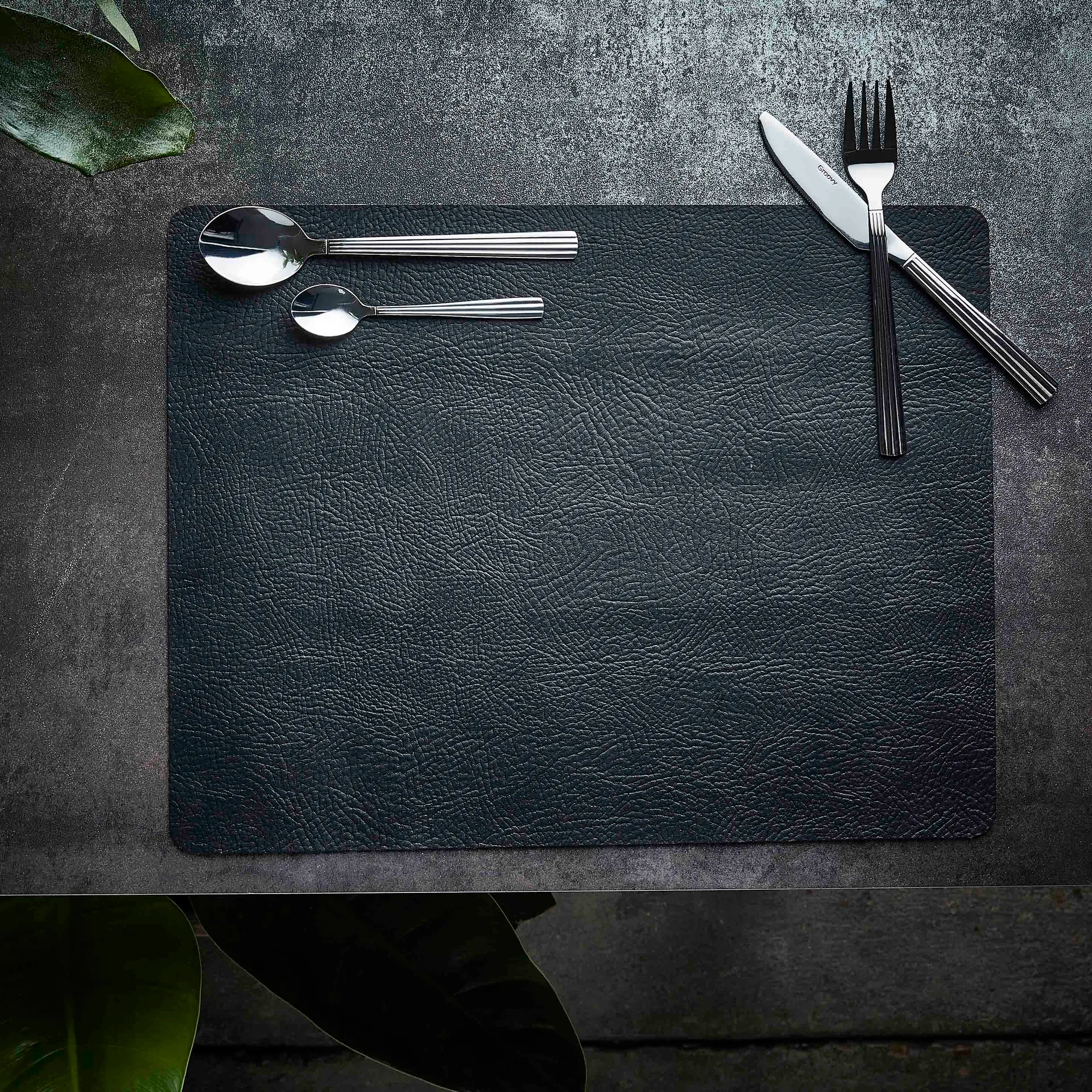 Quadro bordstablett 35x45 cm, Svart Aida