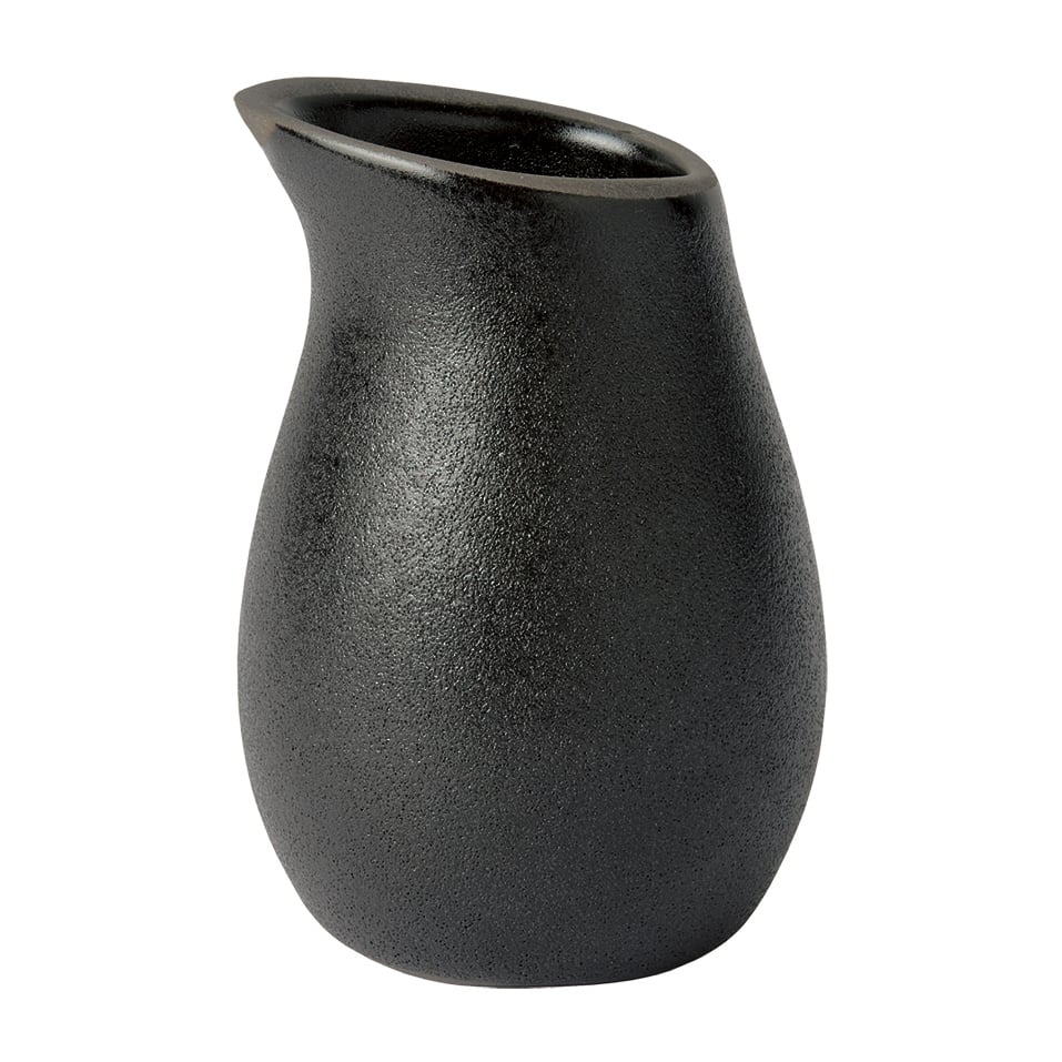 Aida Raw gräddkanna stengods 20 cl Titanium Black | Skandinavisk Design | Mjölkkannor | Svart