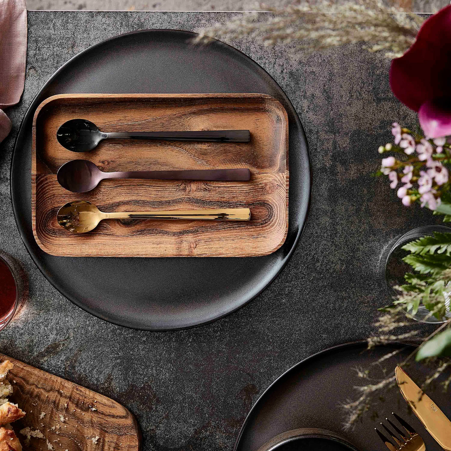 Raw lattesked 4-pack, Black Aida