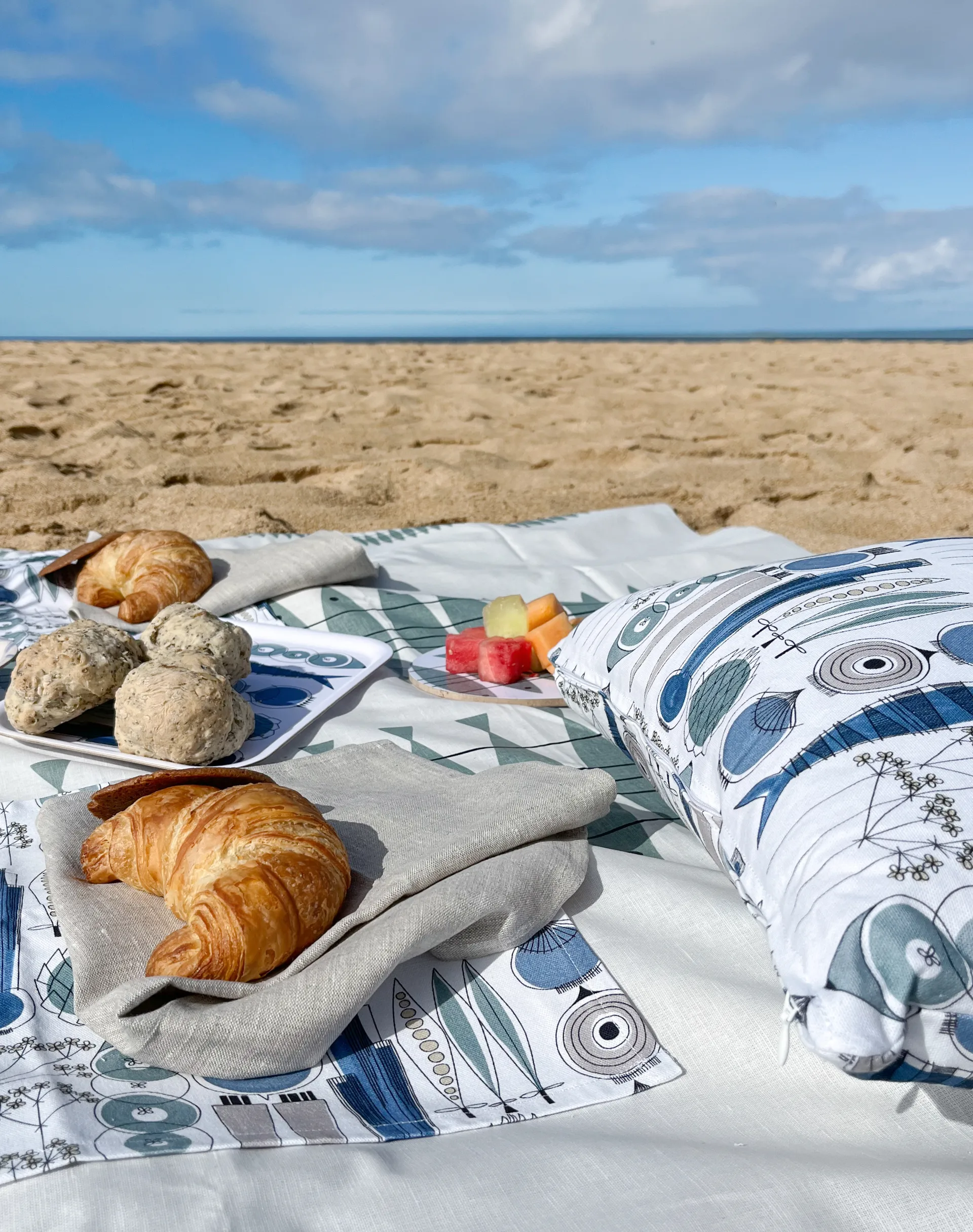 Picknick kuddfodral 47x47 cm, Blå-beige Almedahls