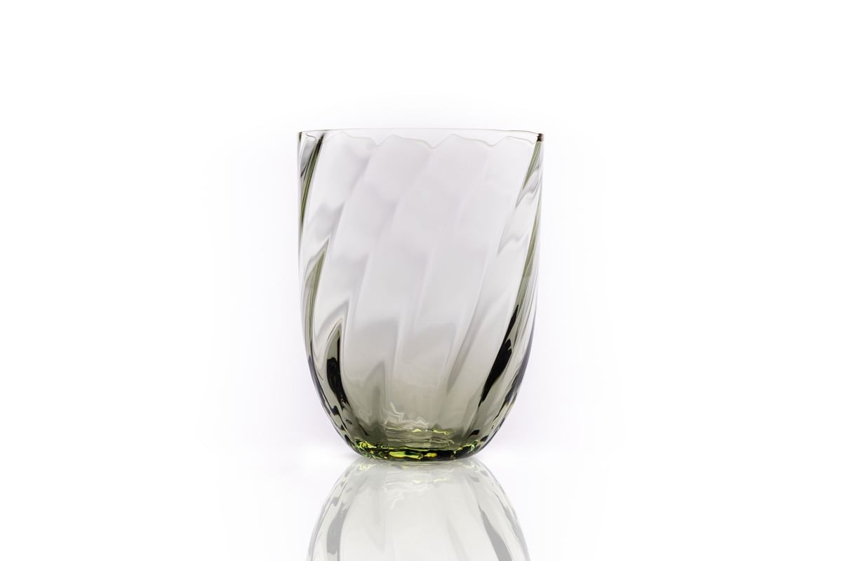 Anna Von Lipa Swirl dricksglas 25 cl Olivegreen | Skandinavisk Design | Dricksglas | Grön