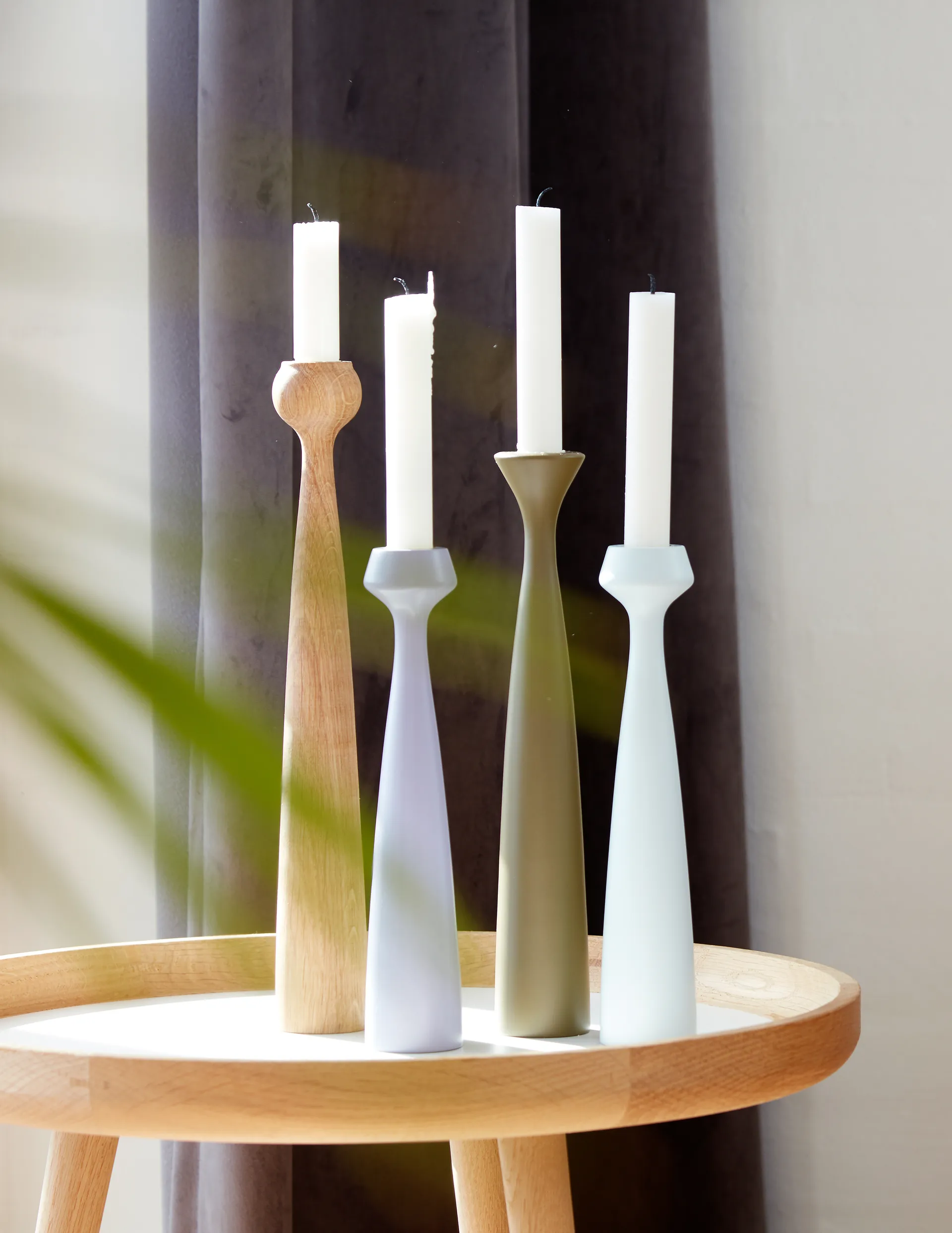 Blossom Tulip ljusstake 33,5 cm, Oiled oak Applicata