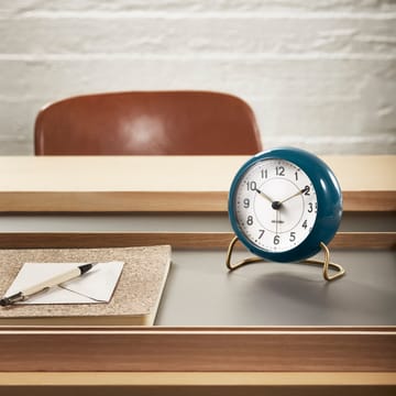 AJ Station bordsklocka petrolblå - petrolblå - Arne Jacobsen Clocks