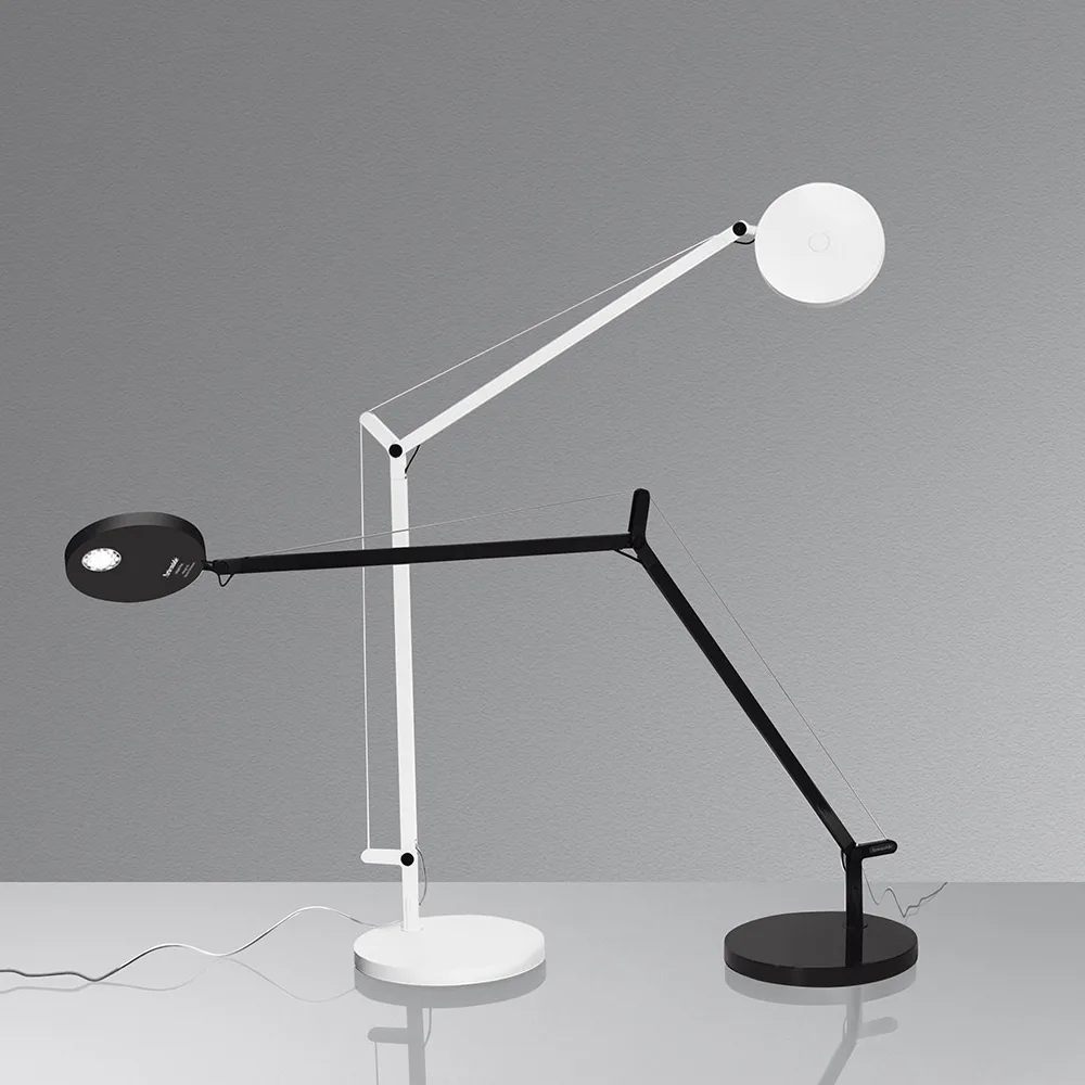 Demetra bordslampa - Glossy black,  Artemide