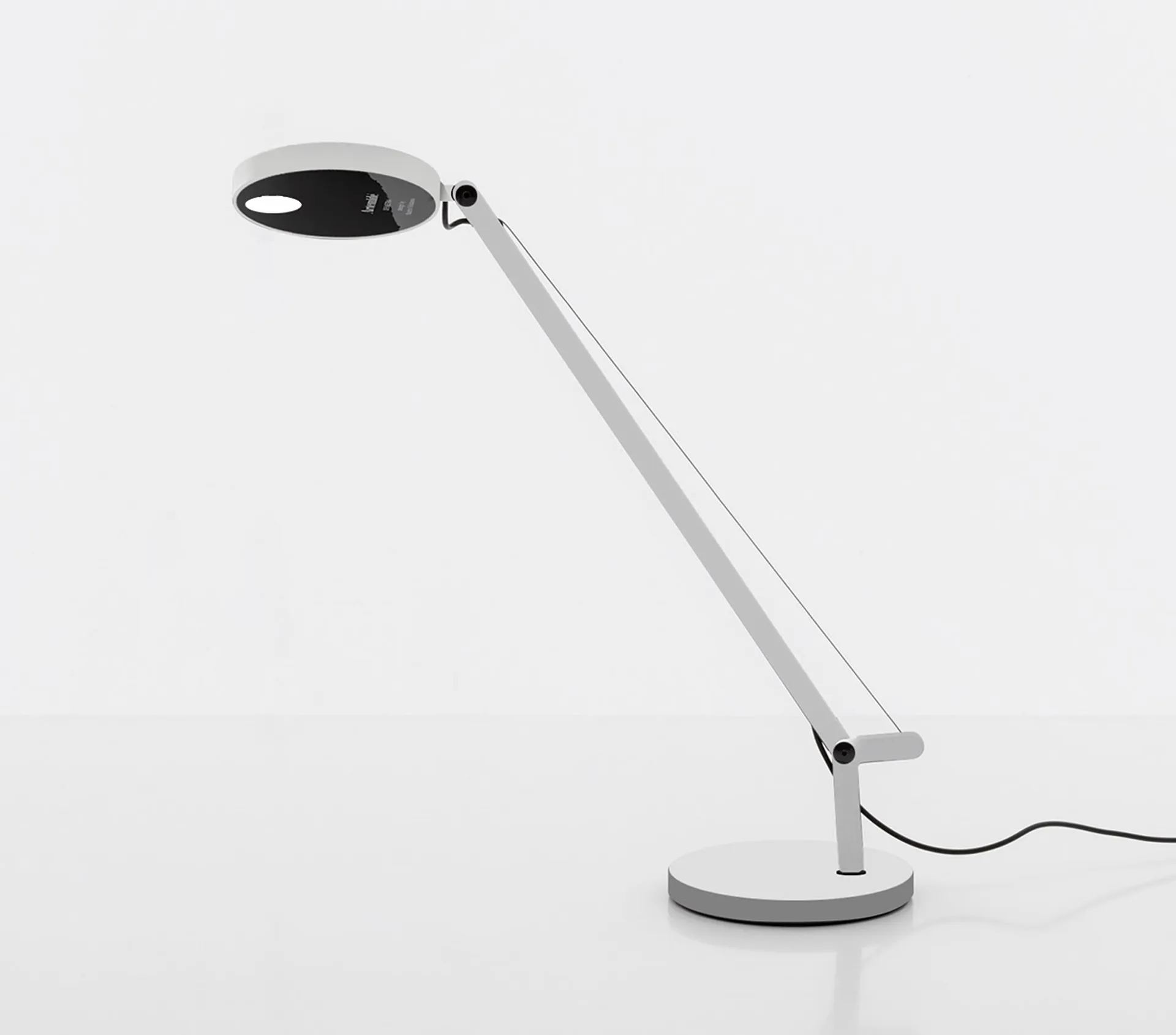 Demetra bordslampa - White,  Artemide