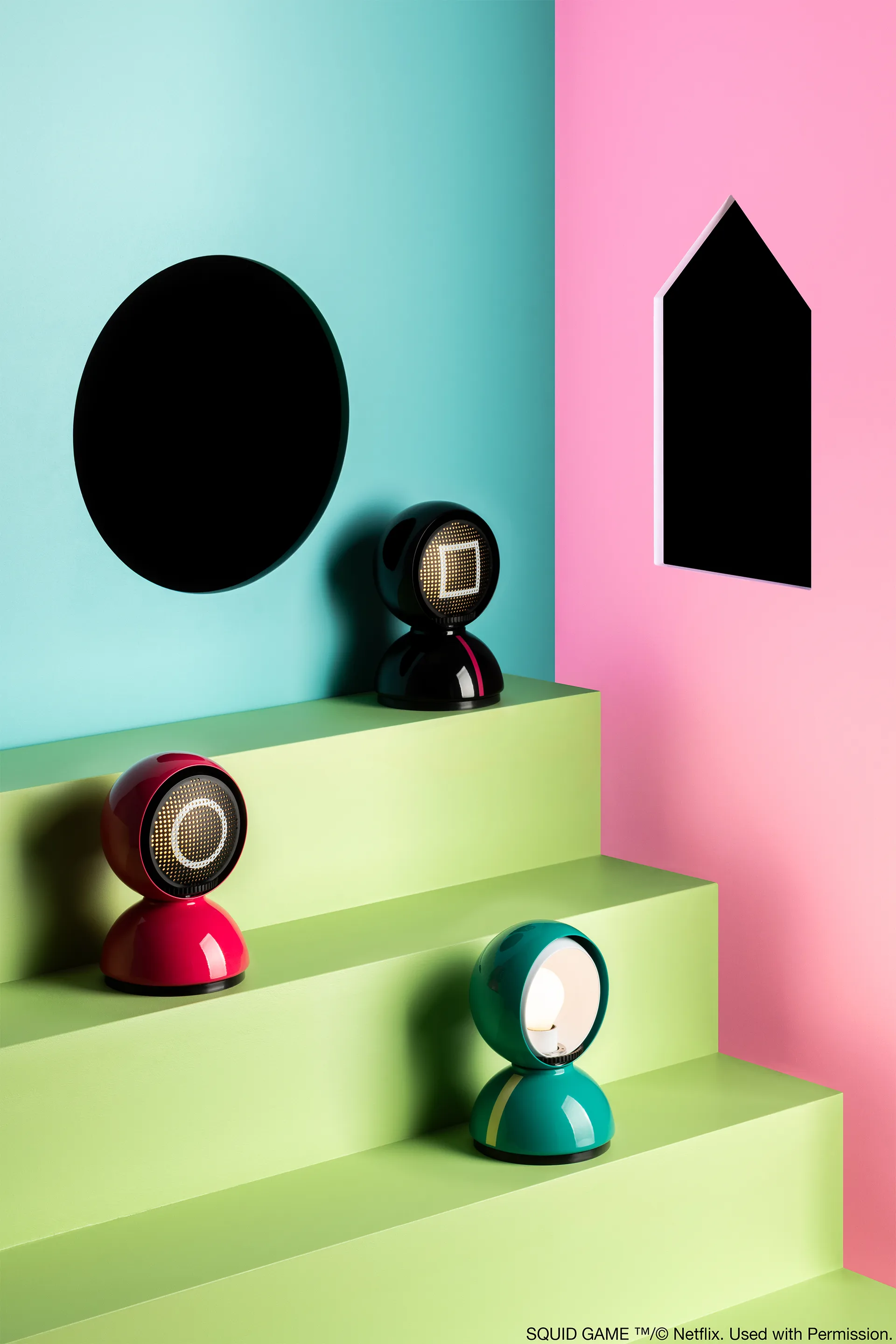 Eclisse x Squid Game bordslampa Special Edition, Guard black Artemide