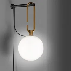 nh vägglampa, Black-brass Artemide