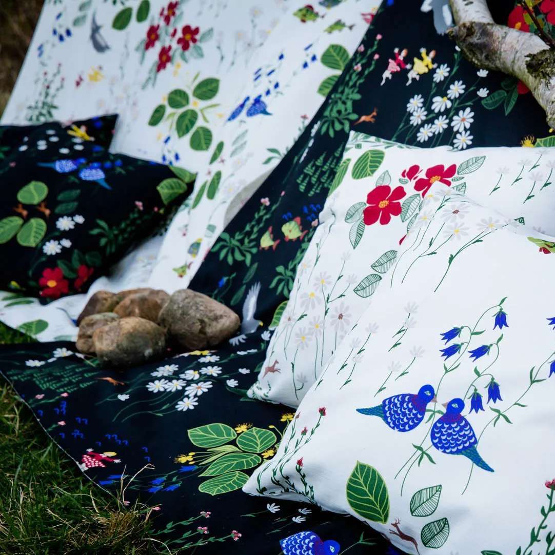 Himlajorden tyg, vit Arvidssons Textil