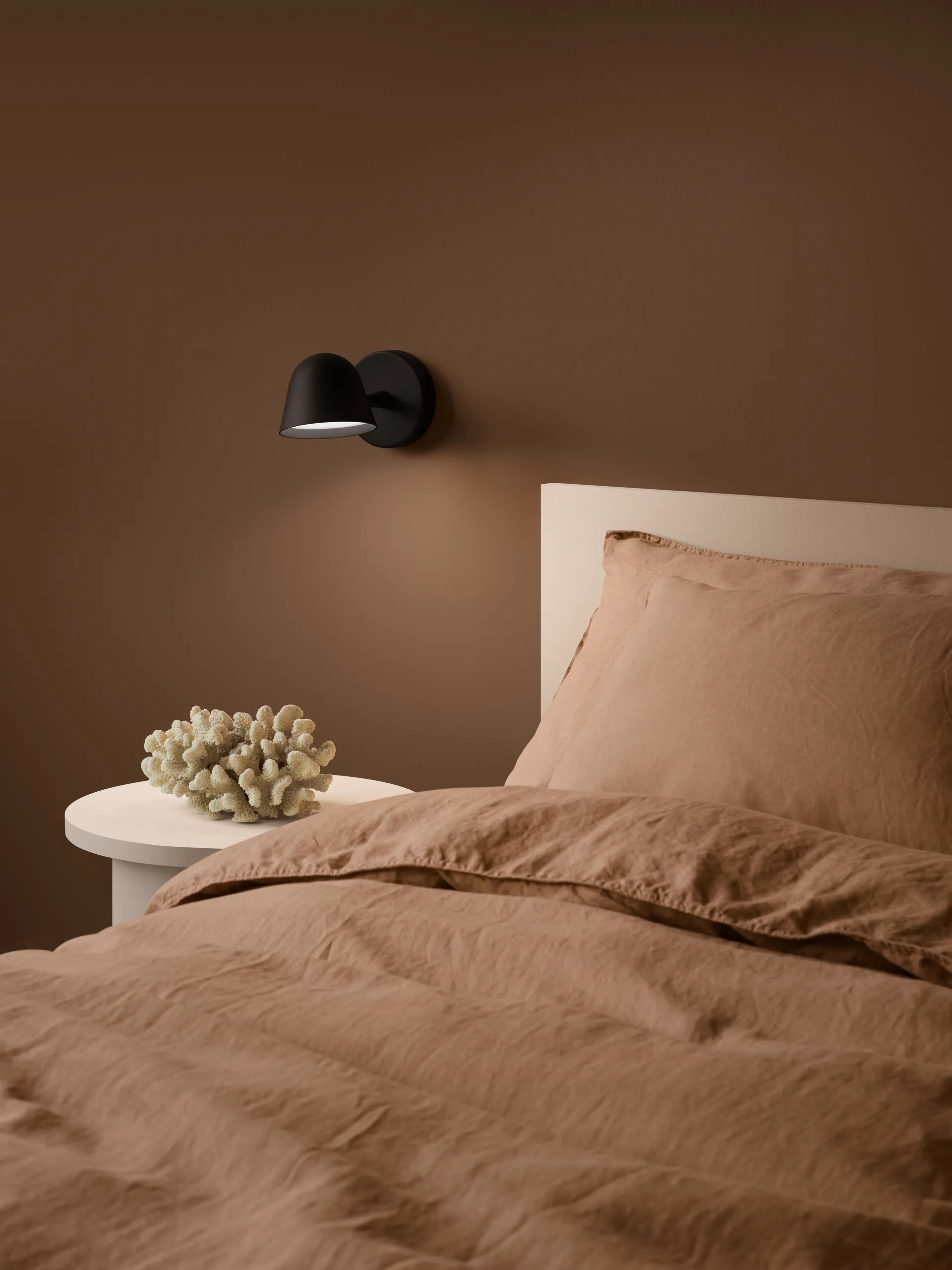 Charge vägglampa Ø11,8 cm, Svart Ateljé Lyktan