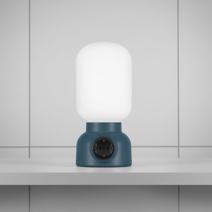 Plug Lamp bordslampa - Puderblå - Ateljé Lyktan