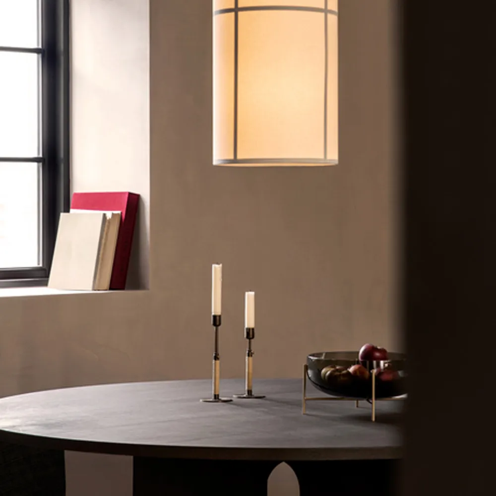 Androgyne matbord, Mörkbetsad ek Audo Copenhagen