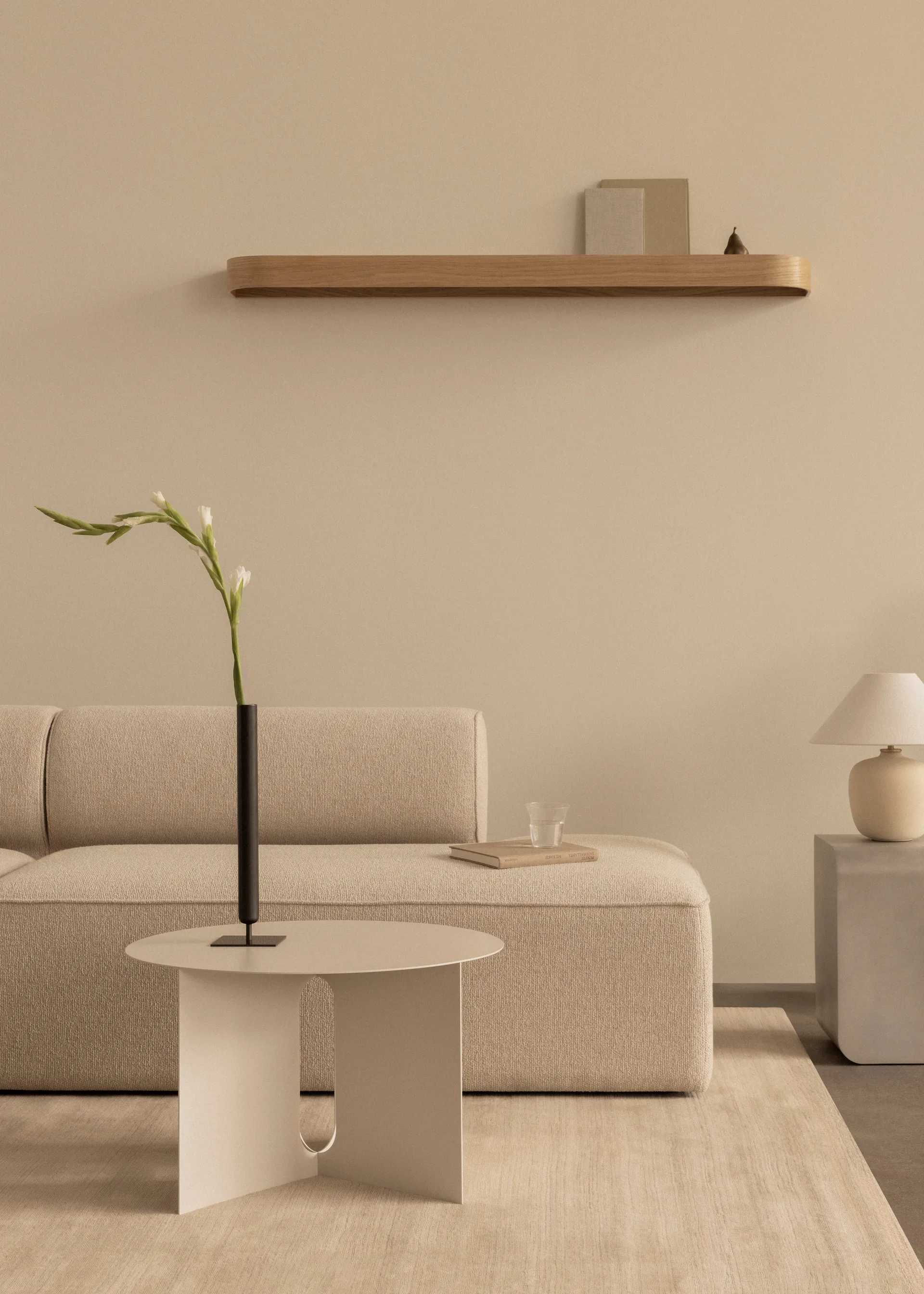 Androgyne sidobord Ø63 cm, Ivory Audo Copenhagen