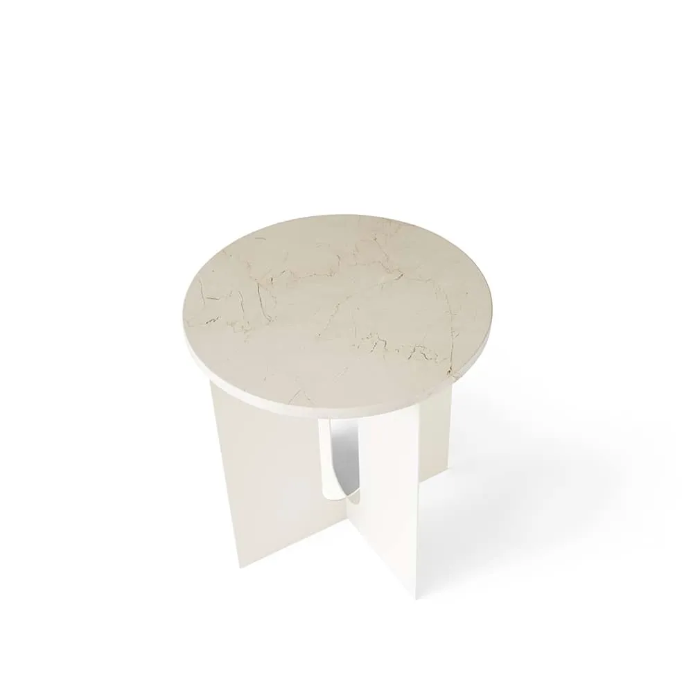 Androgyne sidobord, marble ivory, ø42 cm, ivory stålstativ Audo Copenhagen