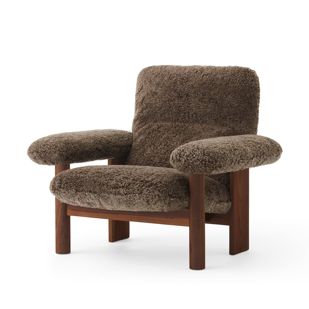 Audo Copenhagen Brasilia fåtölj Walnut-Root sheepskin