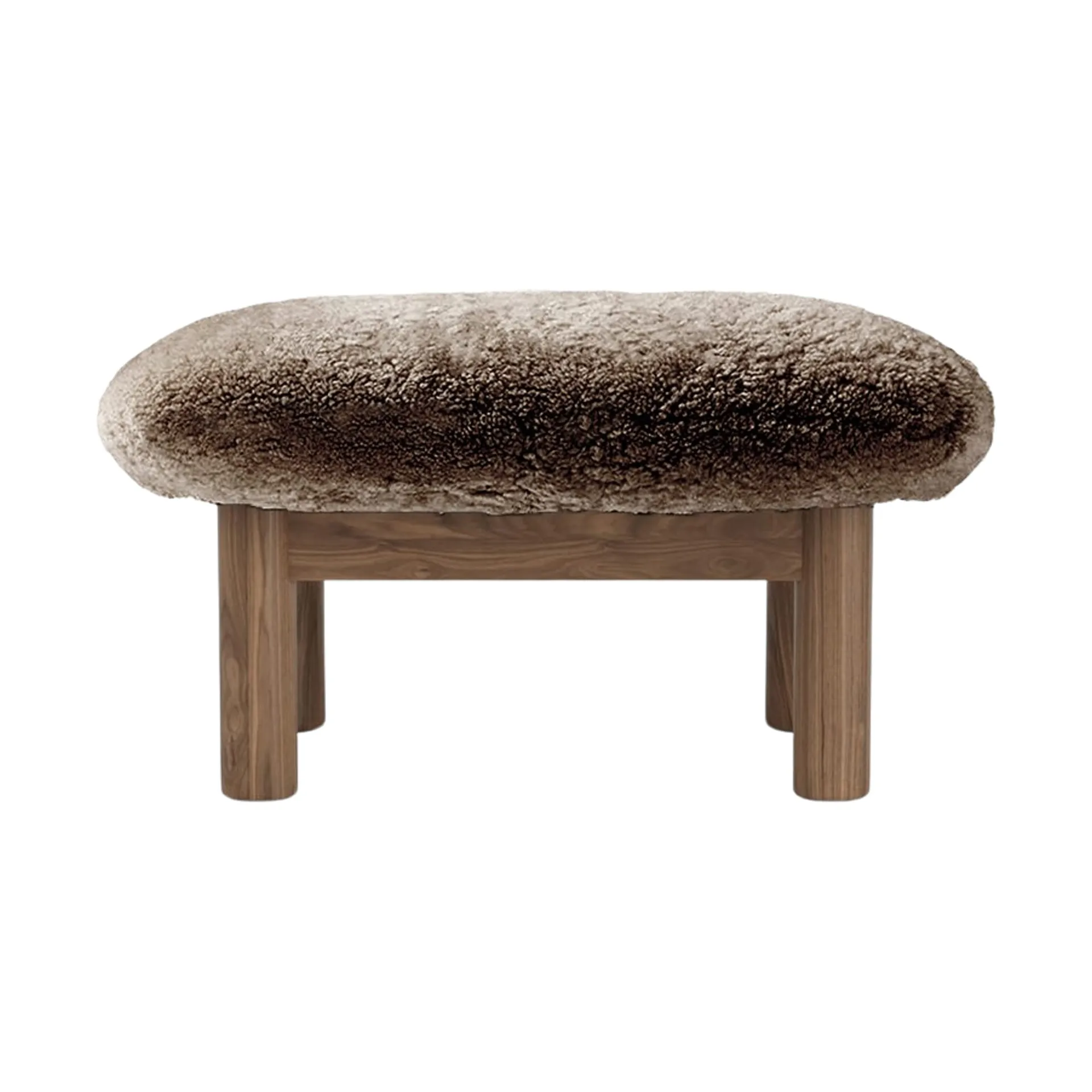 Brasilia fotpall, Walnut-Sahara sheepskin curly Audo Copenhagen