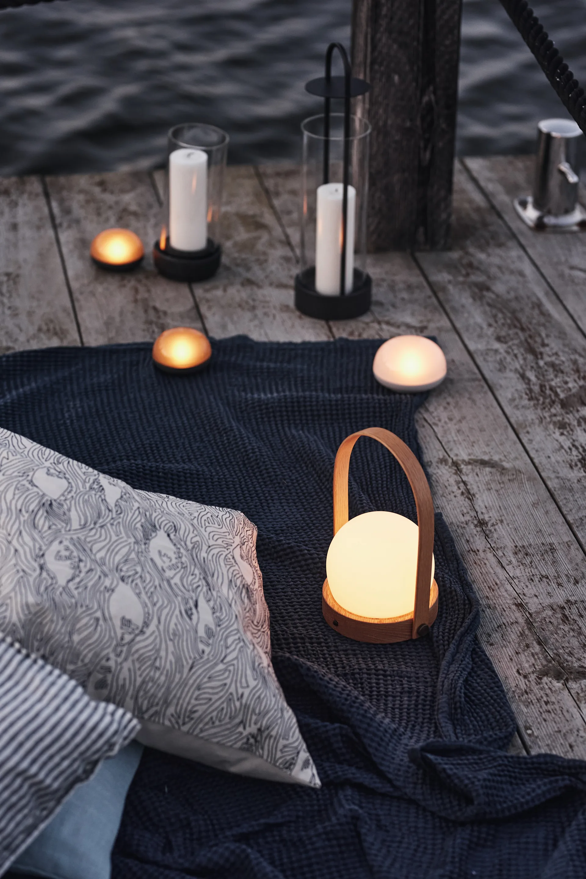 Carrie lampa Limited Edition, Natural oak Audo Copenhagen