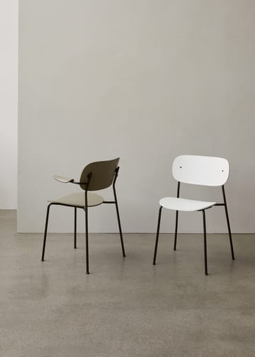 Co Chair matstol svarta ben - Vit-plast - Audo Copenhagen