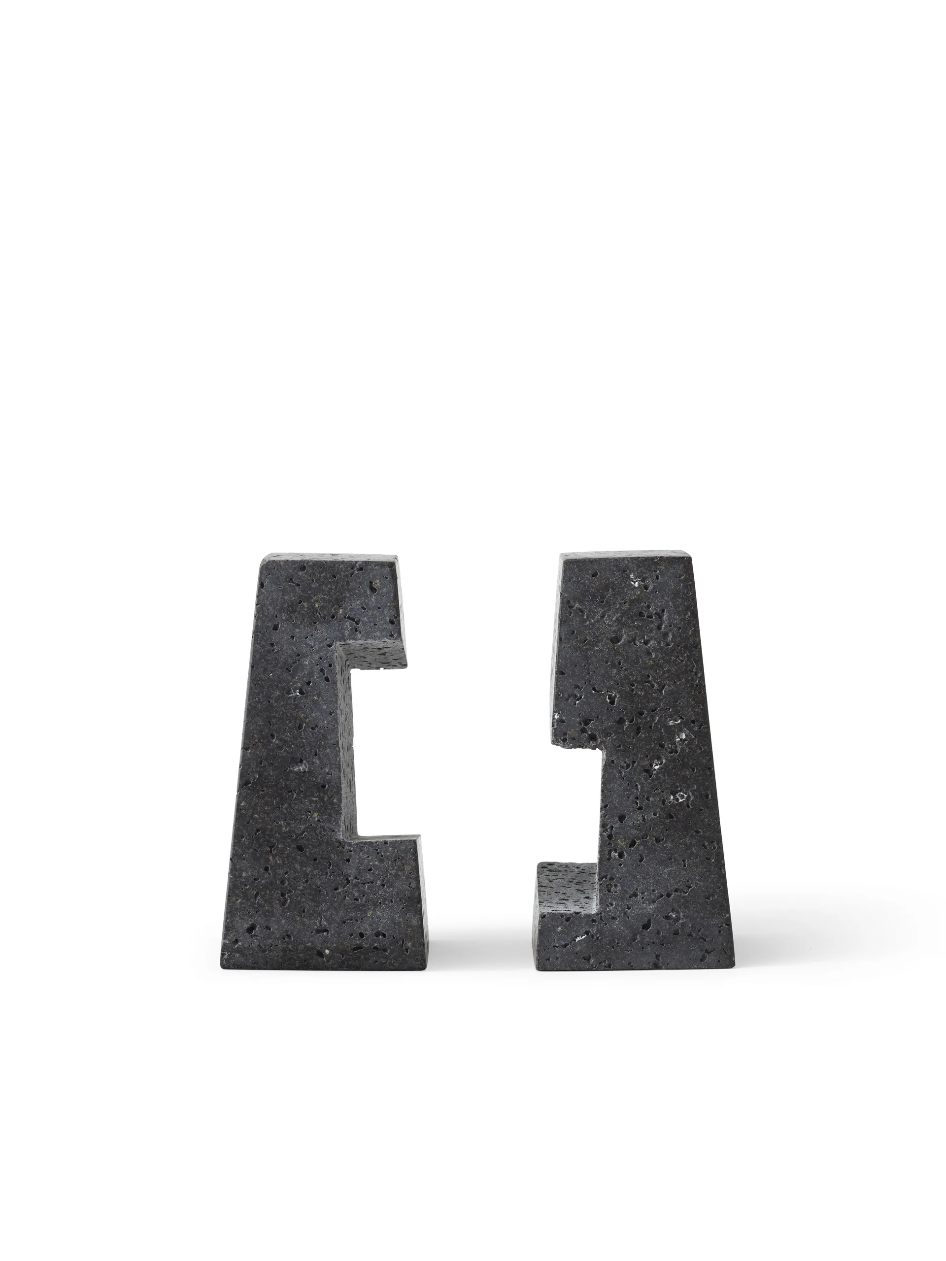 Converge bokstöd, Lava stone Audo Copenhagen