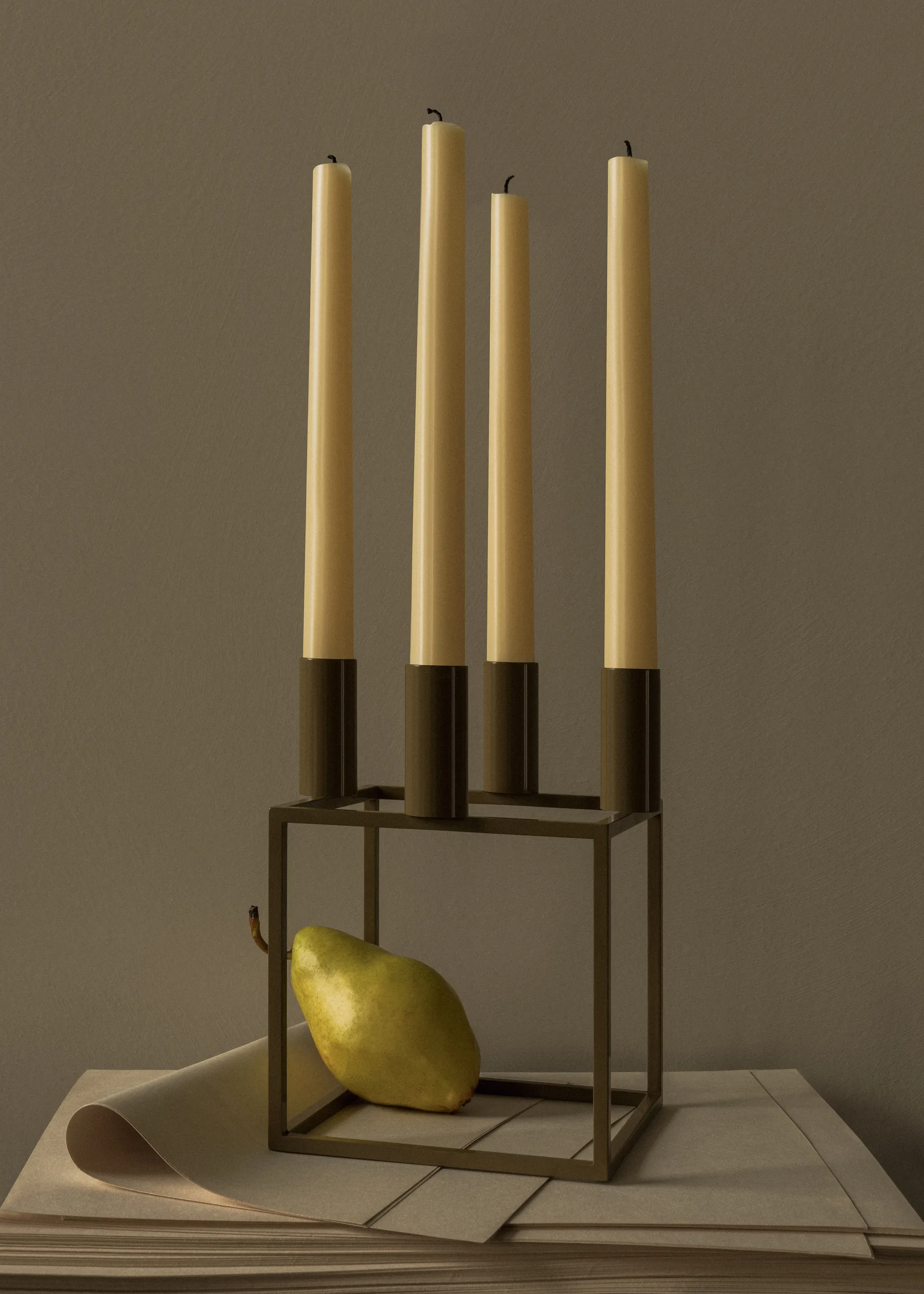 Kubus 4 ljusstake, Olive Audo Copenhagen