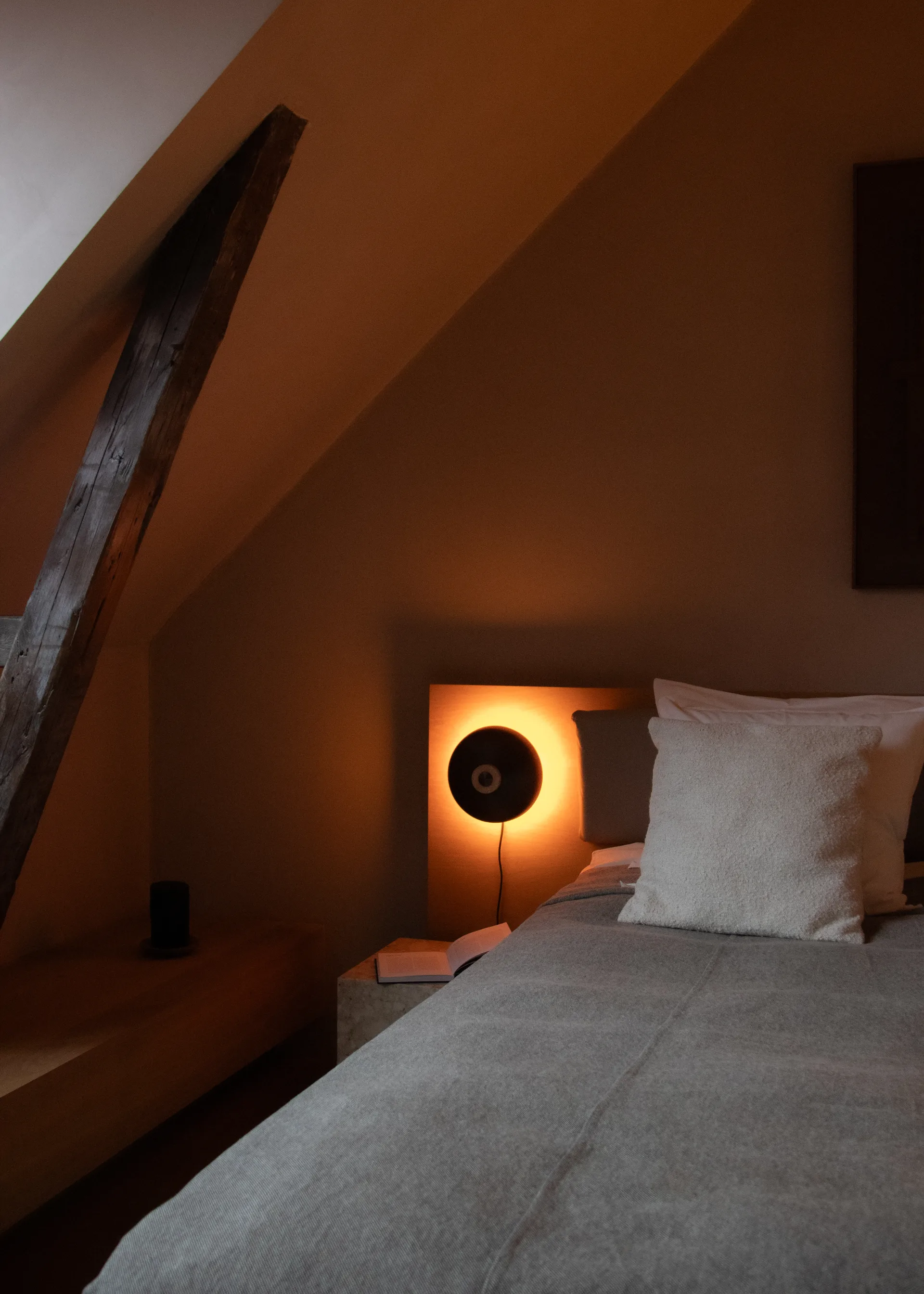 Reverse vägglampa, Bronzed aluminium Audo Copenhagen