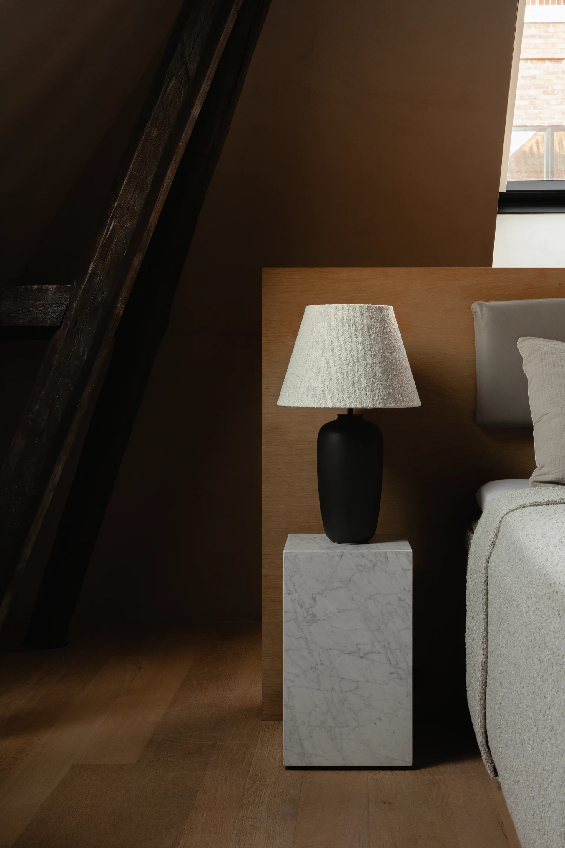 Torso bordslampa 57 cm Limited Edition, Oceano-Snow Audo Copenhagen