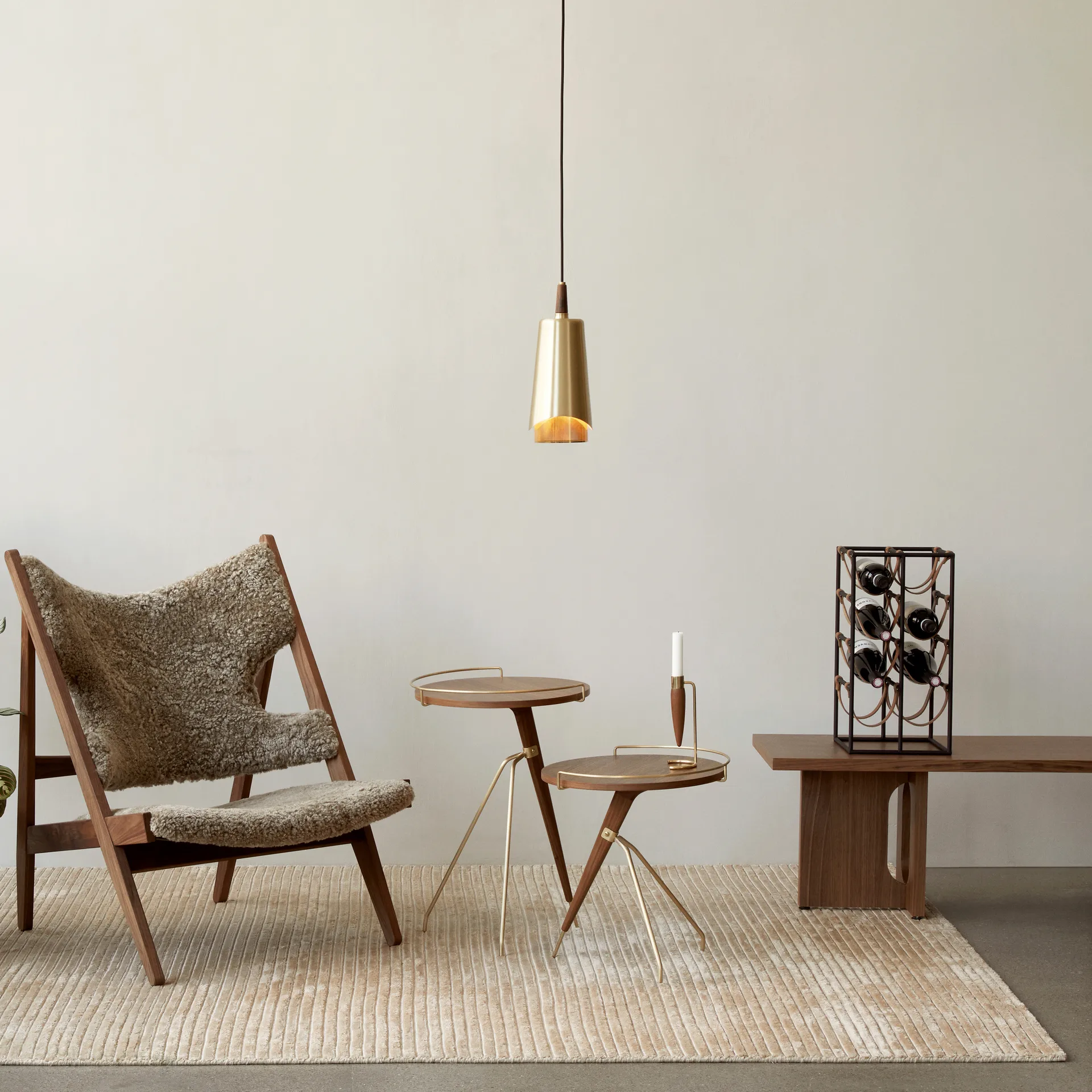 Umanoff sidobord valnöt-polerad mässing, 60 cm Audo Copenhagen