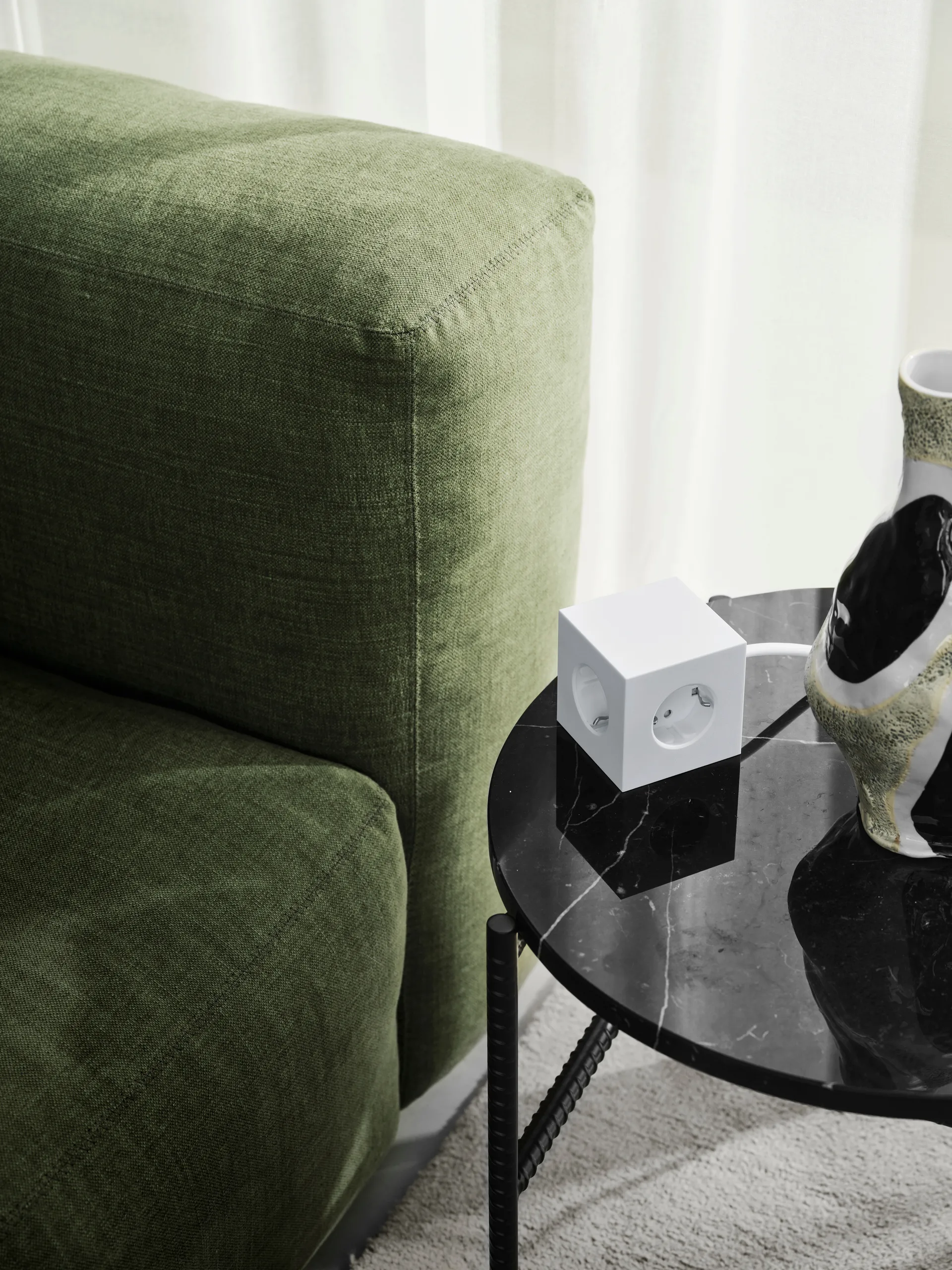 Square 1 grenuttag USB-C 30W 1,8 m, White Martinelli Luce edition Avolt