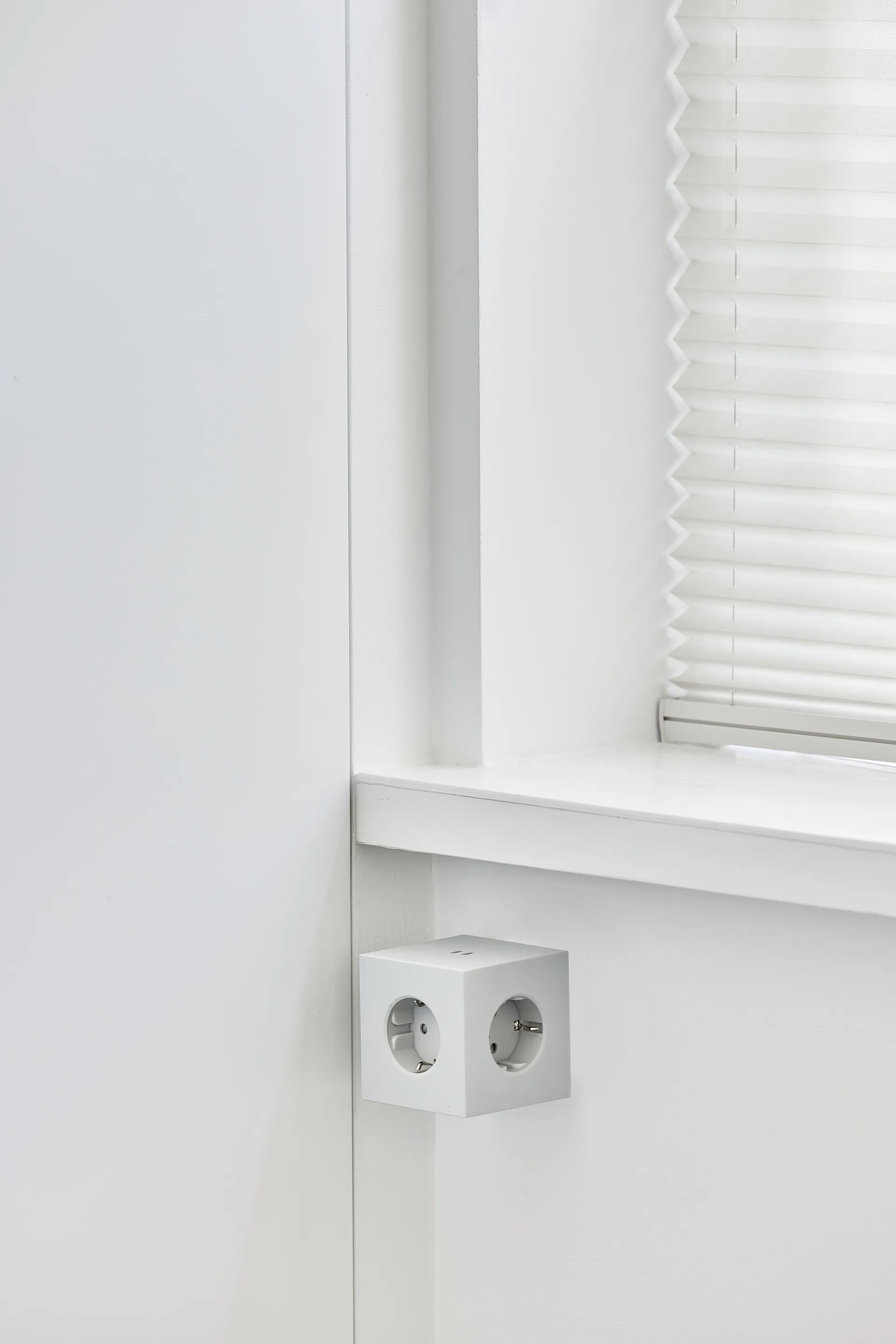 Square 1 grenuttag USB-C 30W 1,8 m, White Martinelli Luce edition Avolt