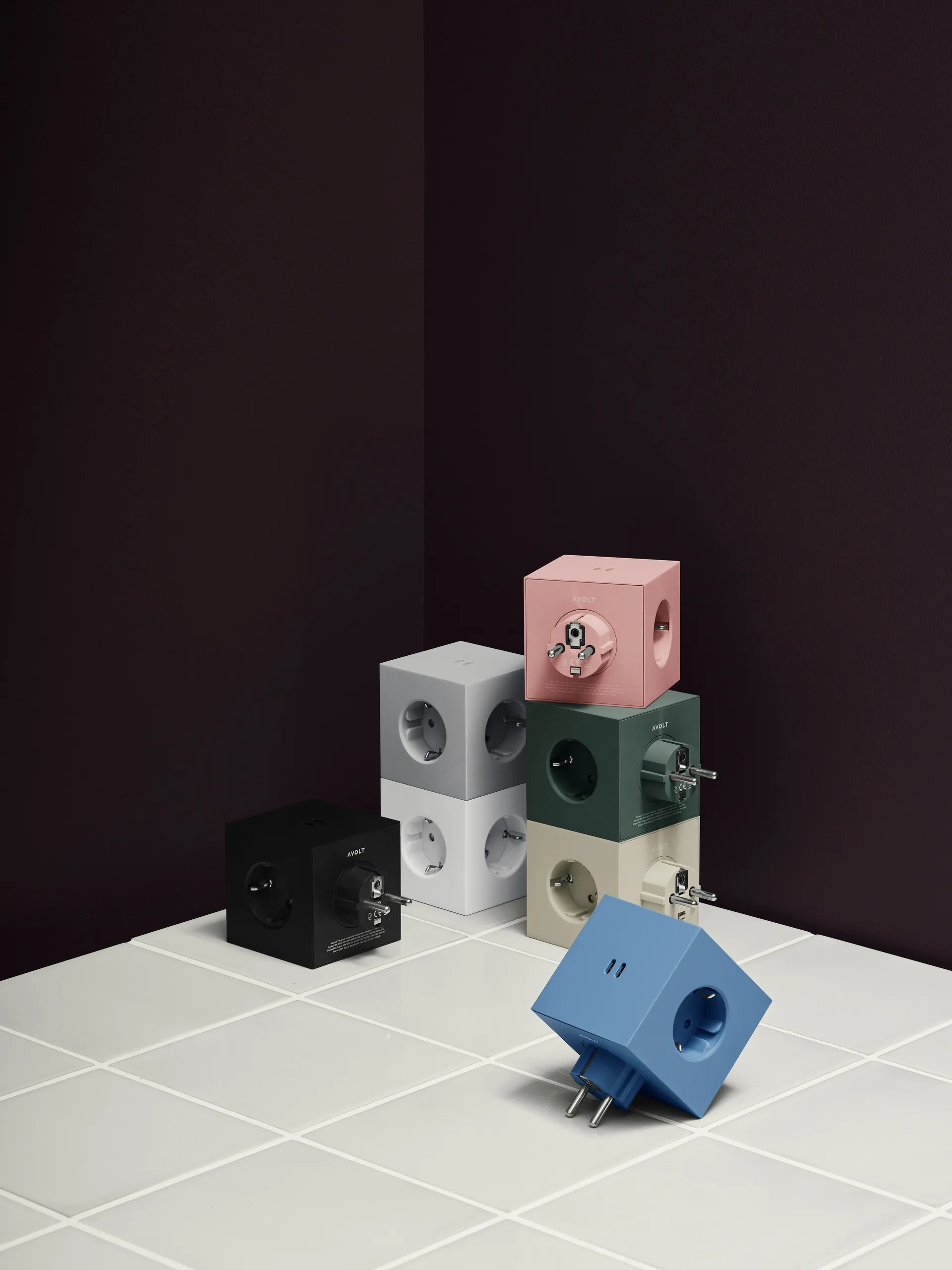 Square 2 grenuttag, Martinelli Luce Opal White Avolt