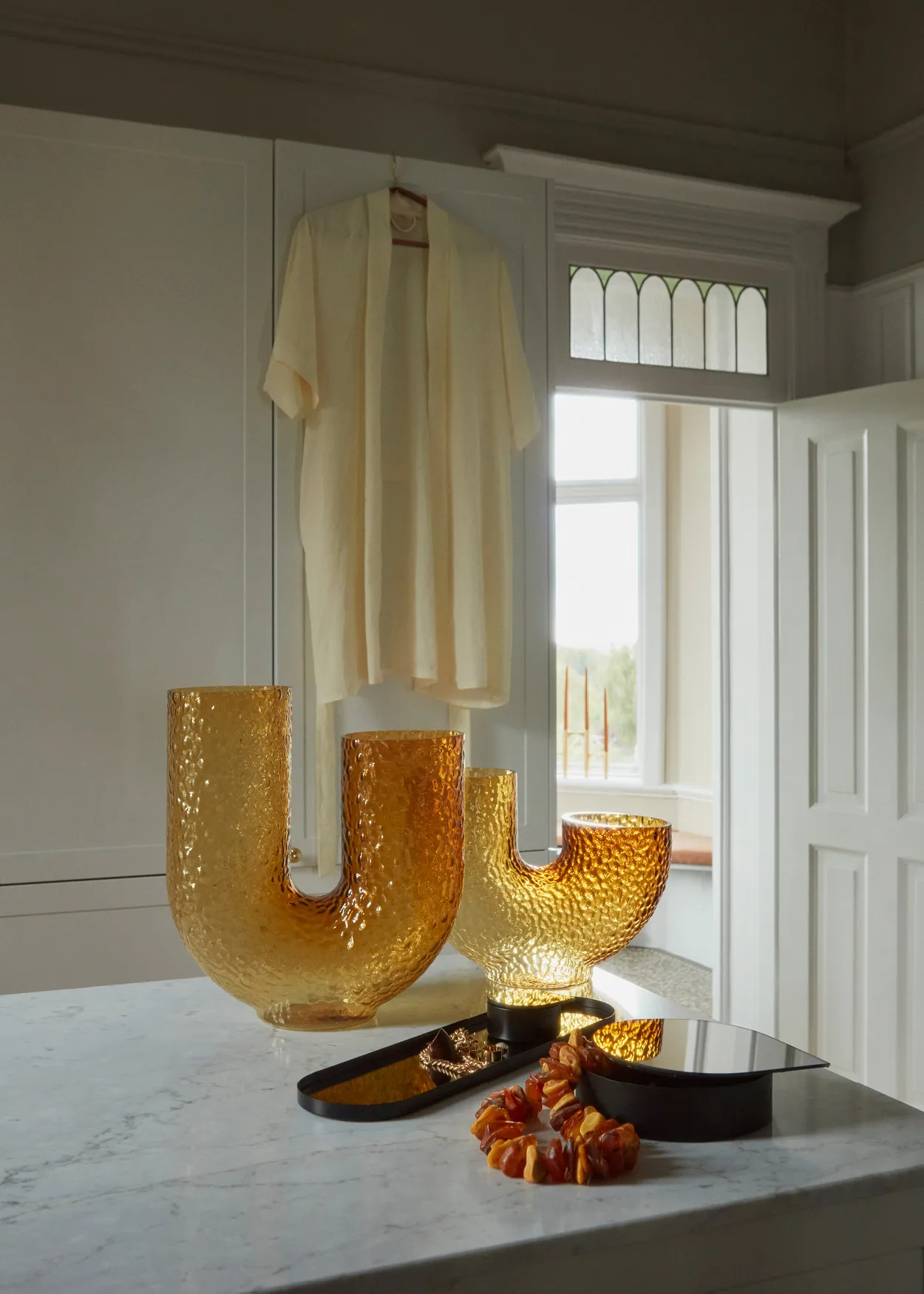 Arura vas hög, Amber AYTM