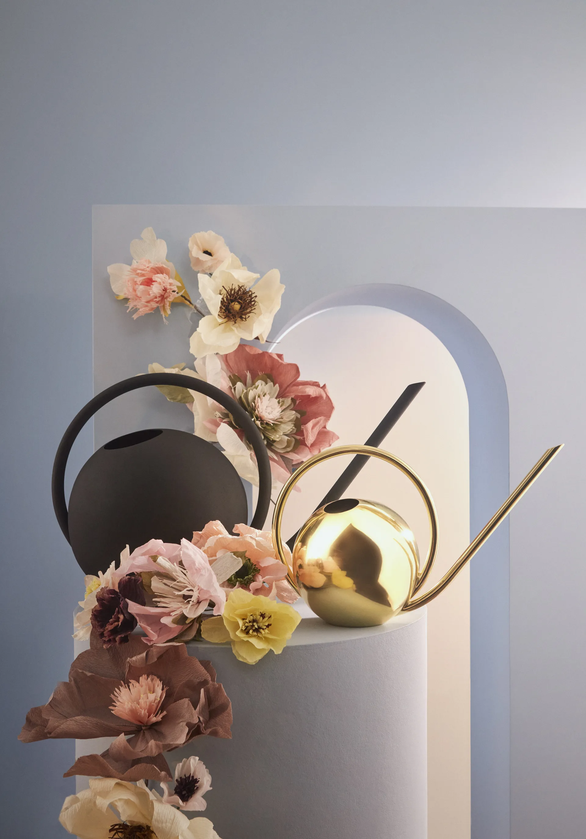 Globe vattenkanna 23 cm, Guld AYTM