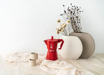 Bialetti exclusive mokabryggare - Röd, 3 koppar - Bialetti