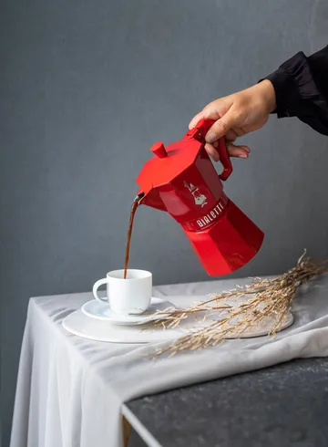 Bialetti exclusive mokabryggare - Röd, 6 koppar - Bialetti