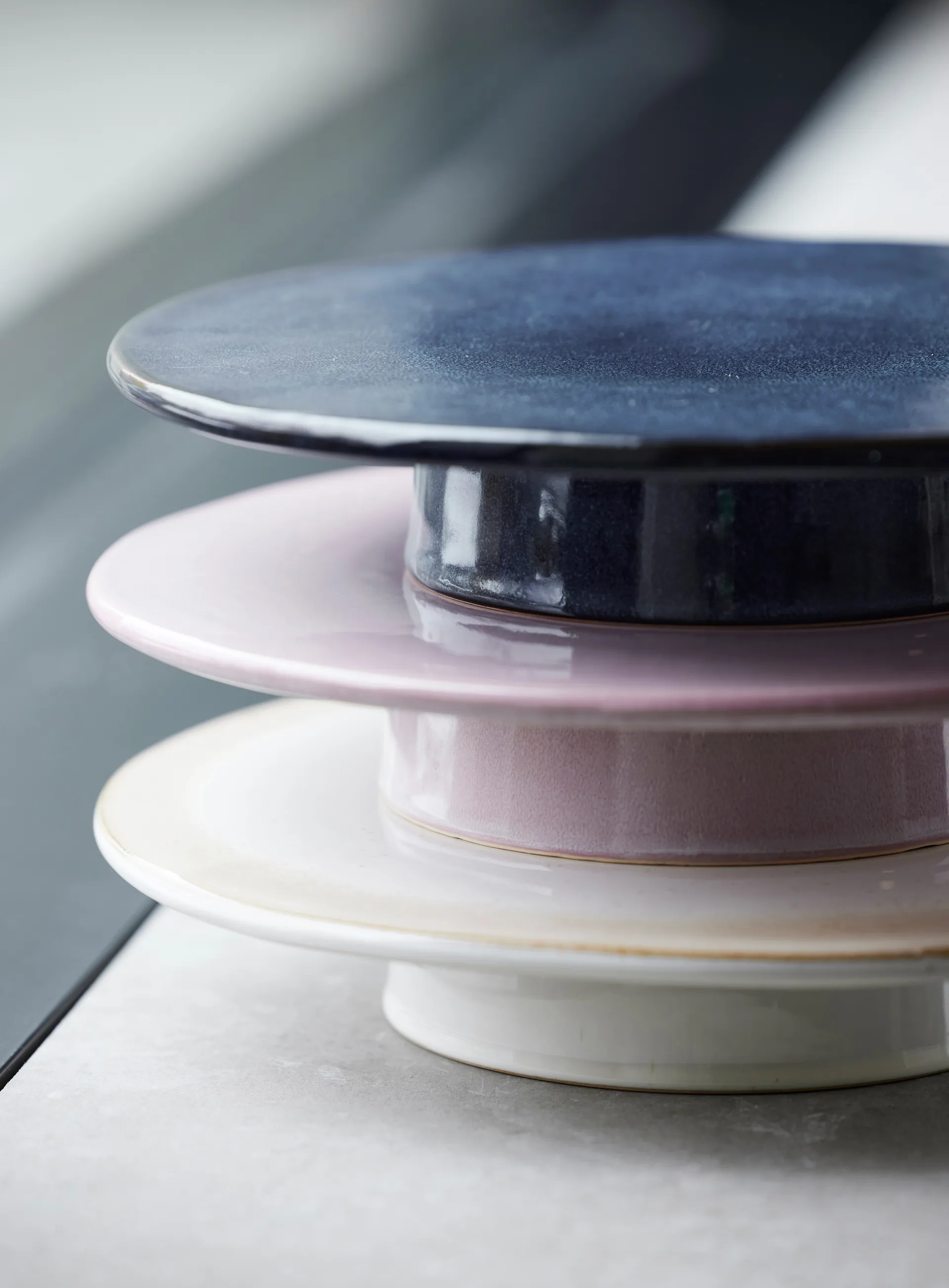 Bitz tårtfat på fot Ø30 cm, Light pink Bitz