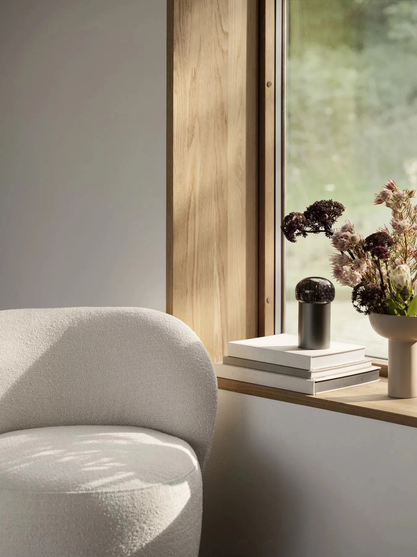 Iris LED-lampa 18 cm, Gun Metal blomus