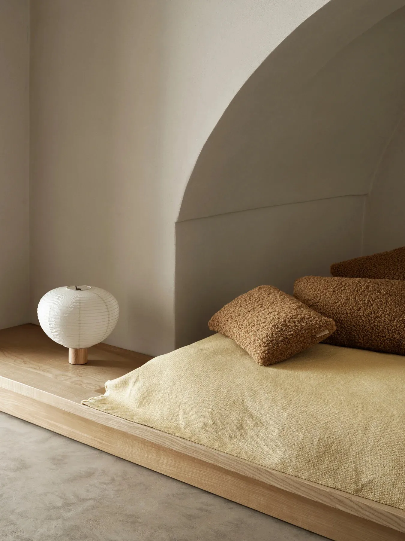 Kami bordslampa, Ek, Ø32 cm blomus