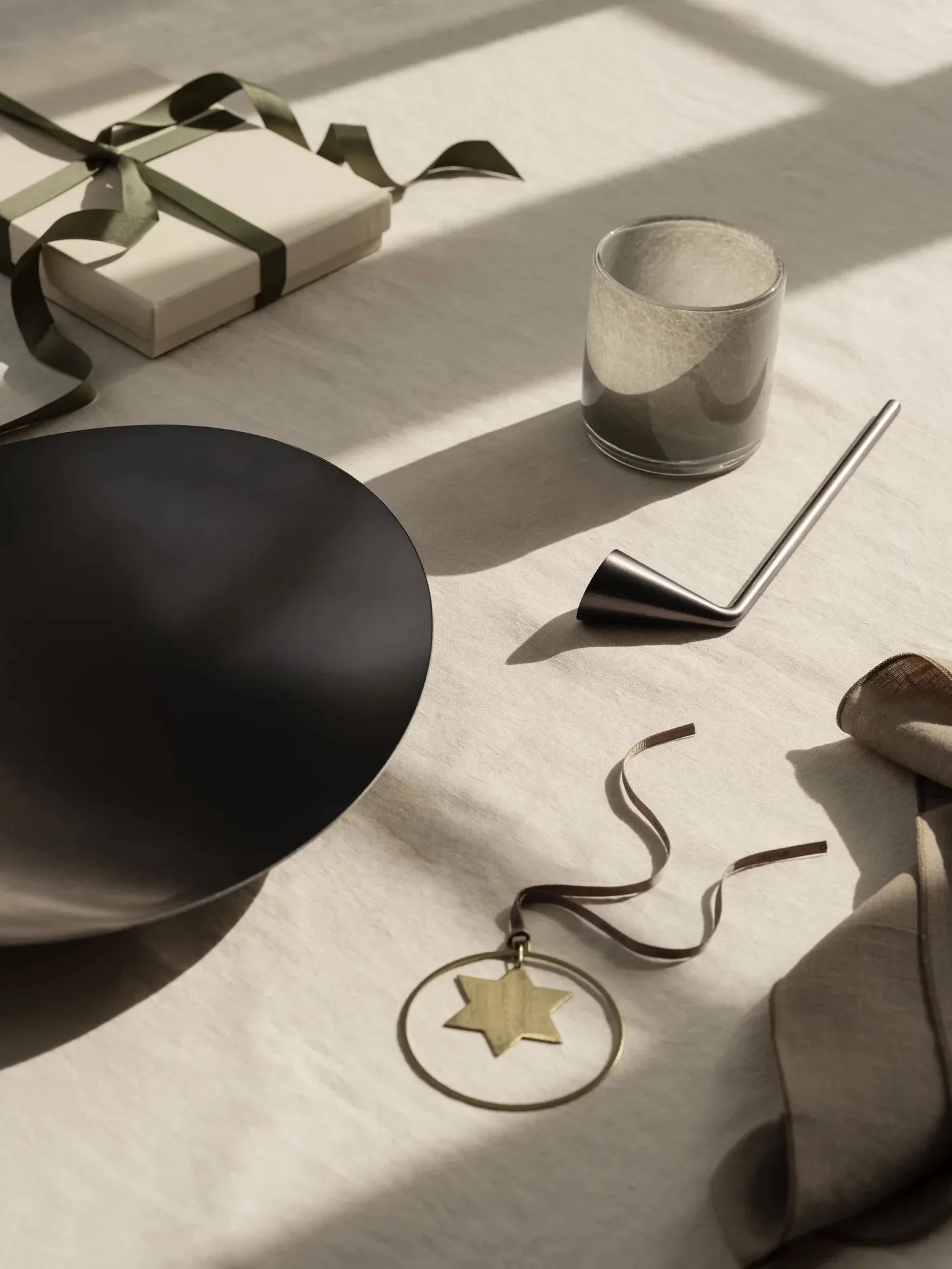 NOX ljussläckare 23 cm, Burned metal blomus