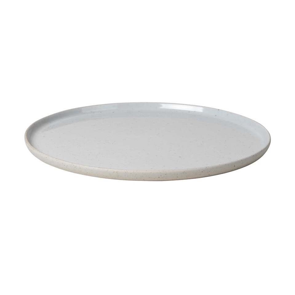 blomus Sablo middagstallrik 26 cm Cloud | Skandinavisk Design | Mattallrikar | Grå
