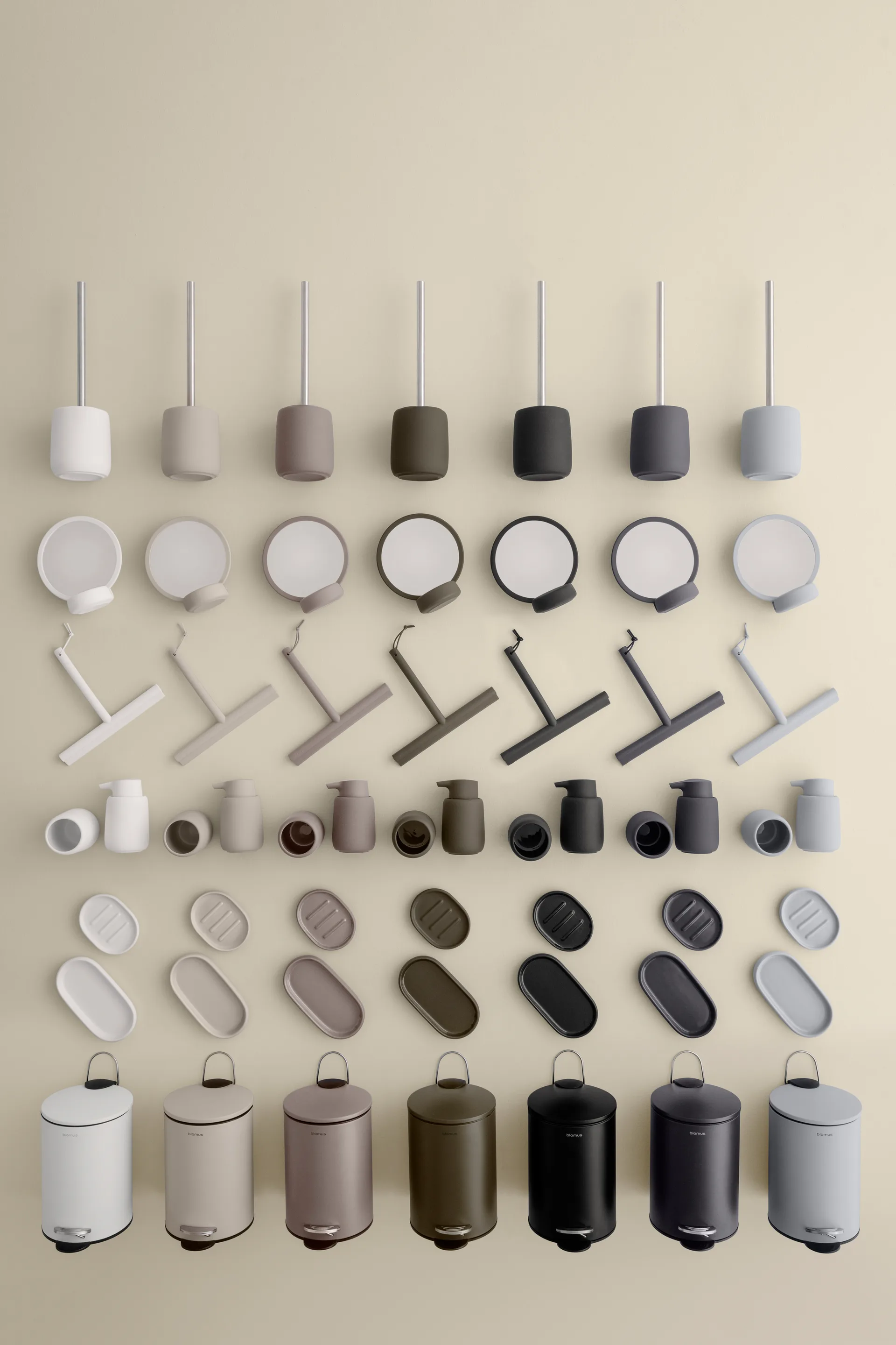 Sono Vanity bordsspegel Ø17 cm, Svart blomus