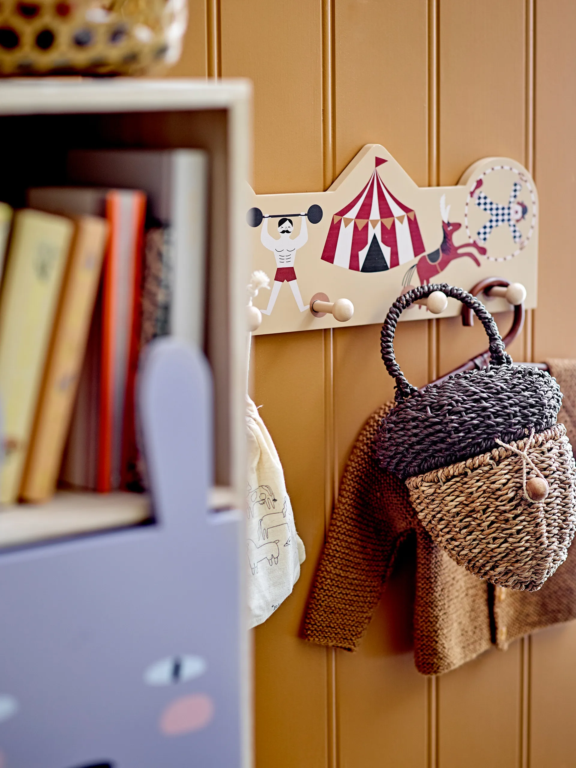 Calle bokhylla med lådor, Natur Bloomingville