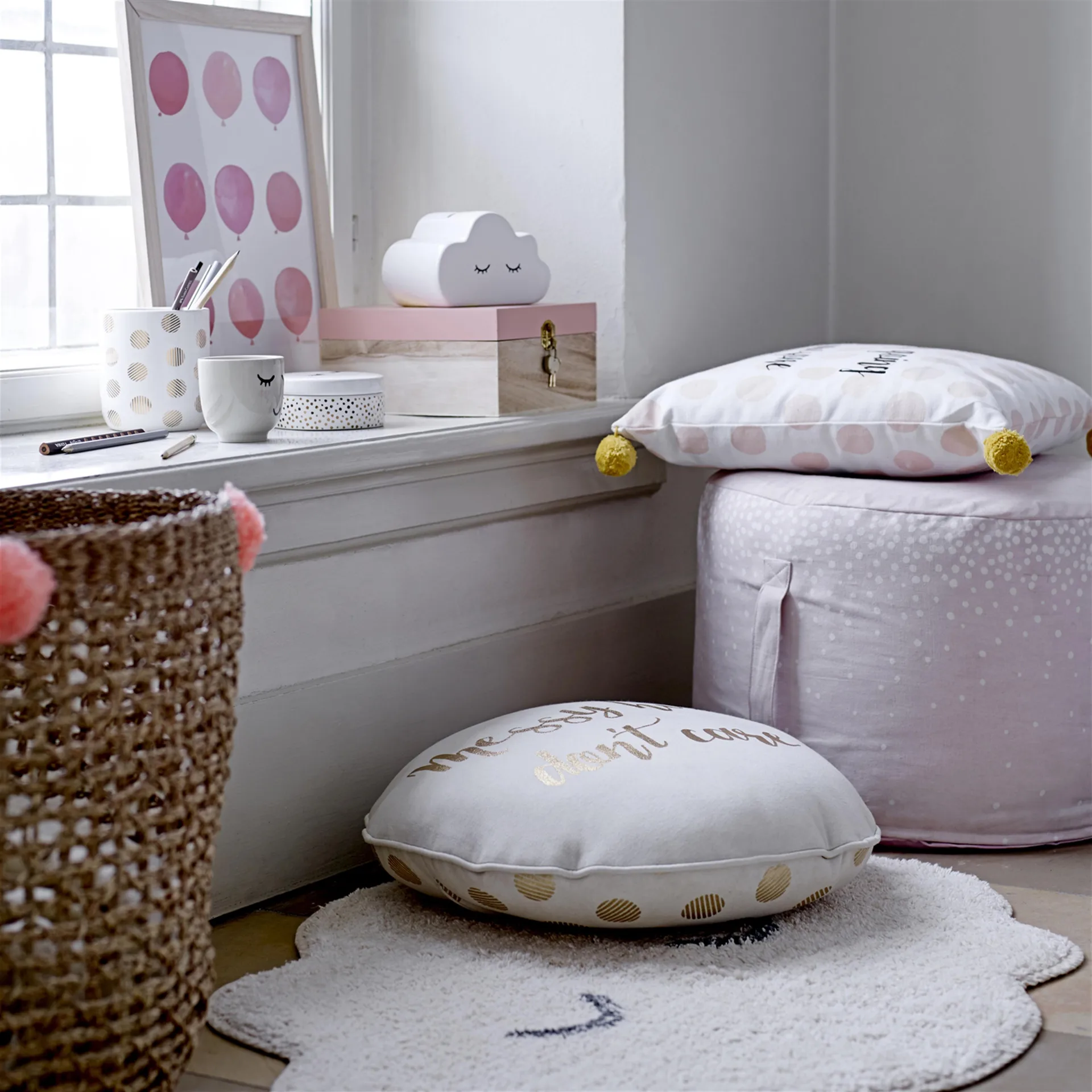 Cloud barnmatta, natur Bloomingville